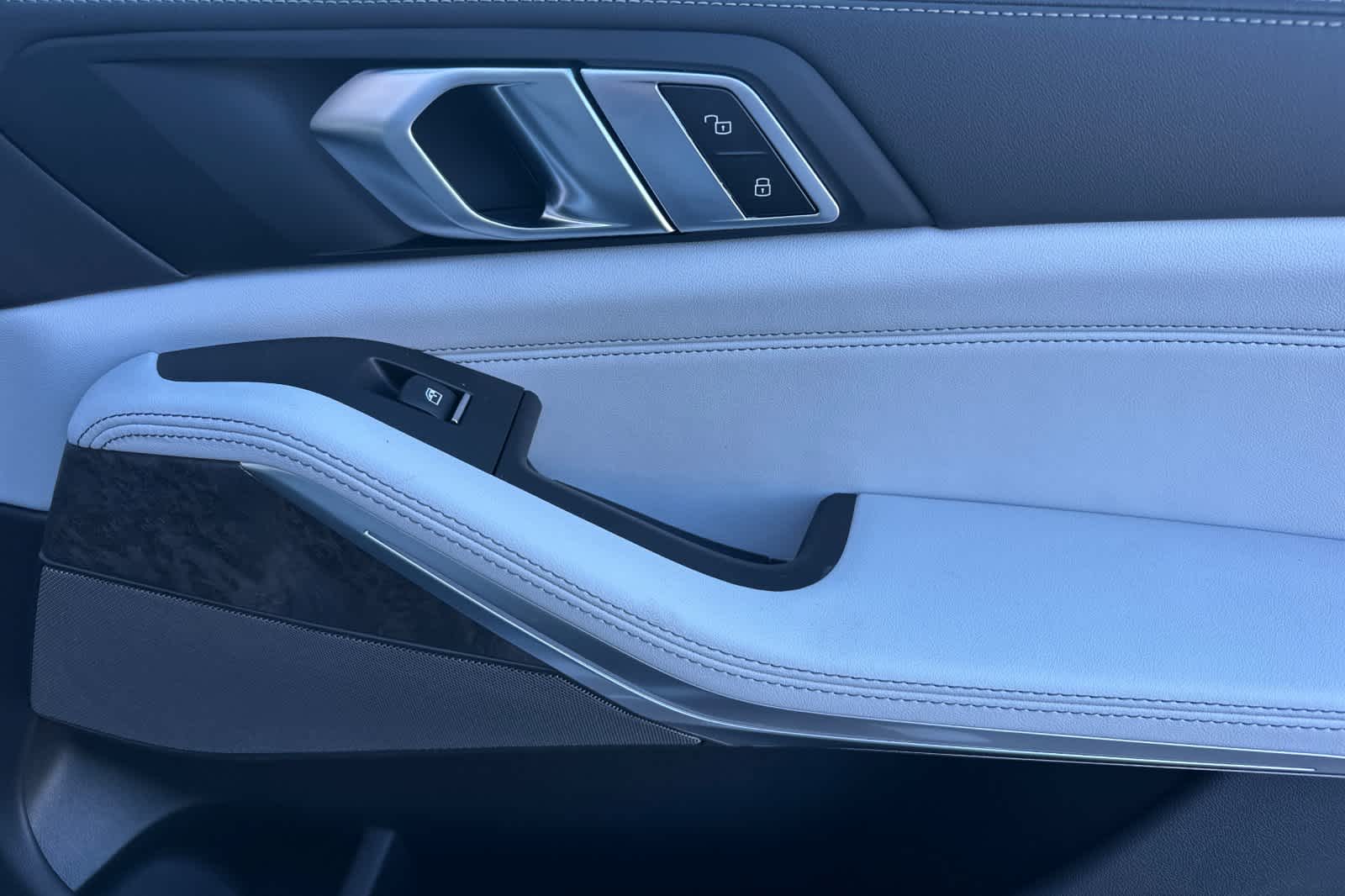 Thumbnail: 2026 BMW X5 - 20