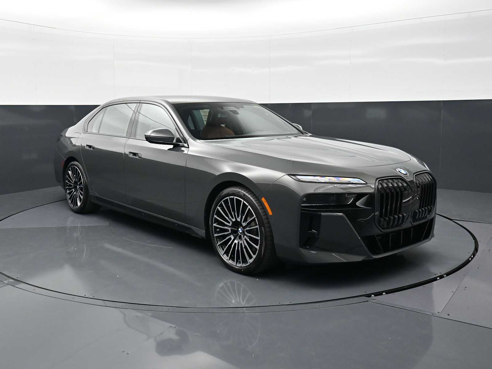 Thumbnail: 2026 BMW 7 Series - 3