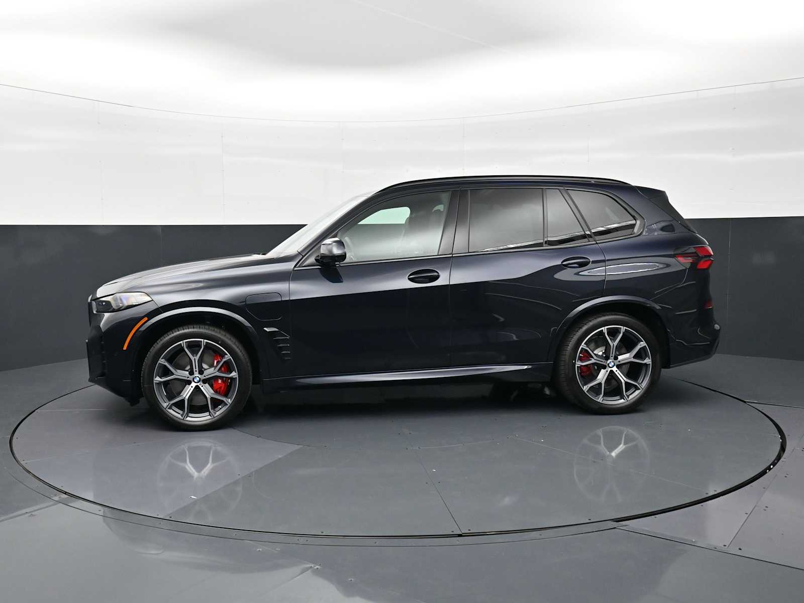 Thumbnail: 2026 BMW X5 - 8