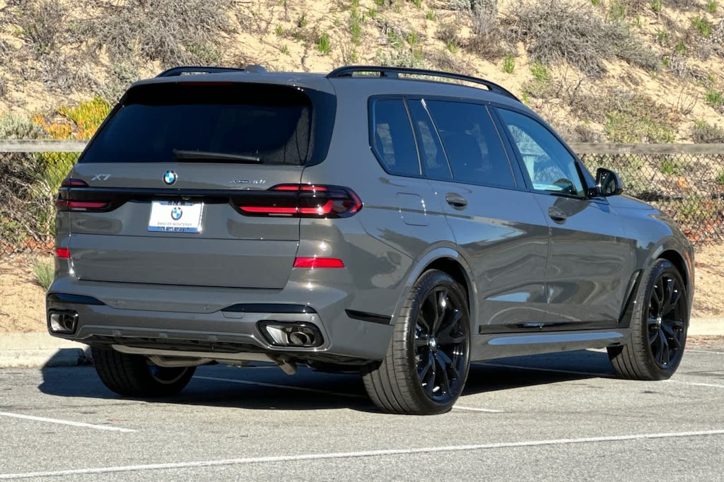 New 2026 BMW X7 xDrive40i SUV
