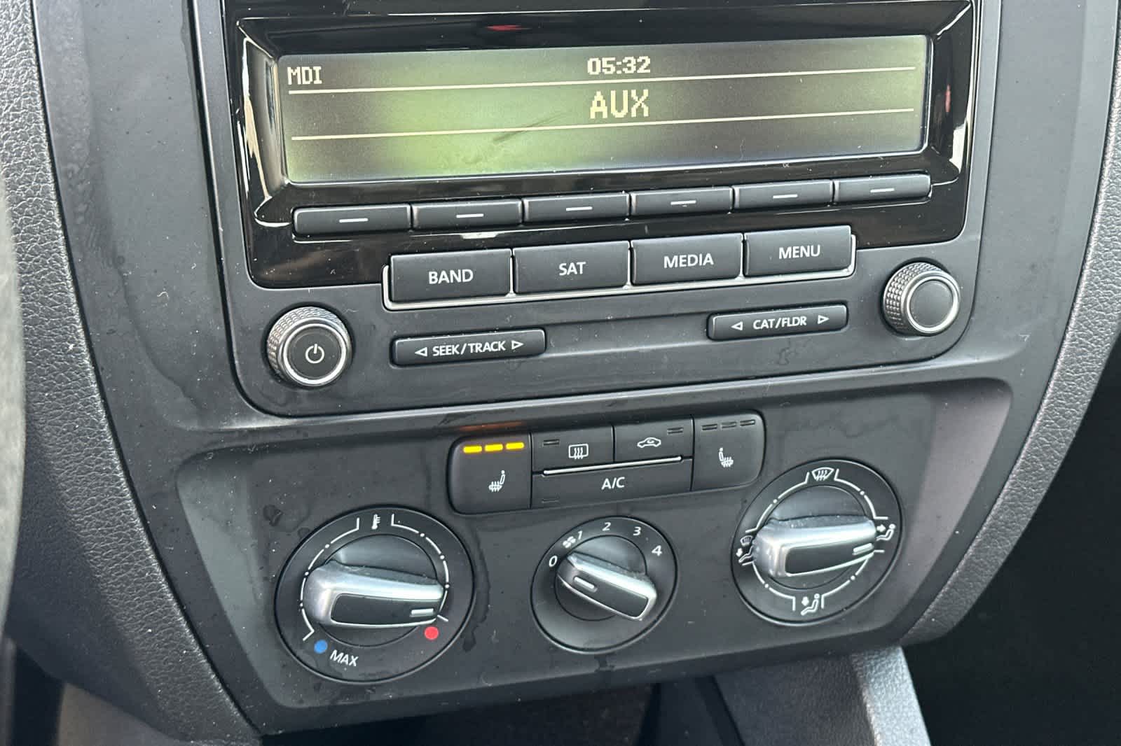 Thumbnail: 2015 Volkswagen Jetta - 20