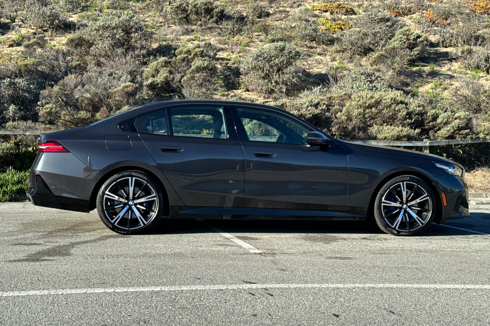 Thumbnail: 2025 BMW 5 Series - 6