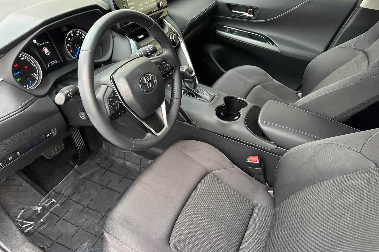 Thumbnail: 2021 Toyota Venza - 11