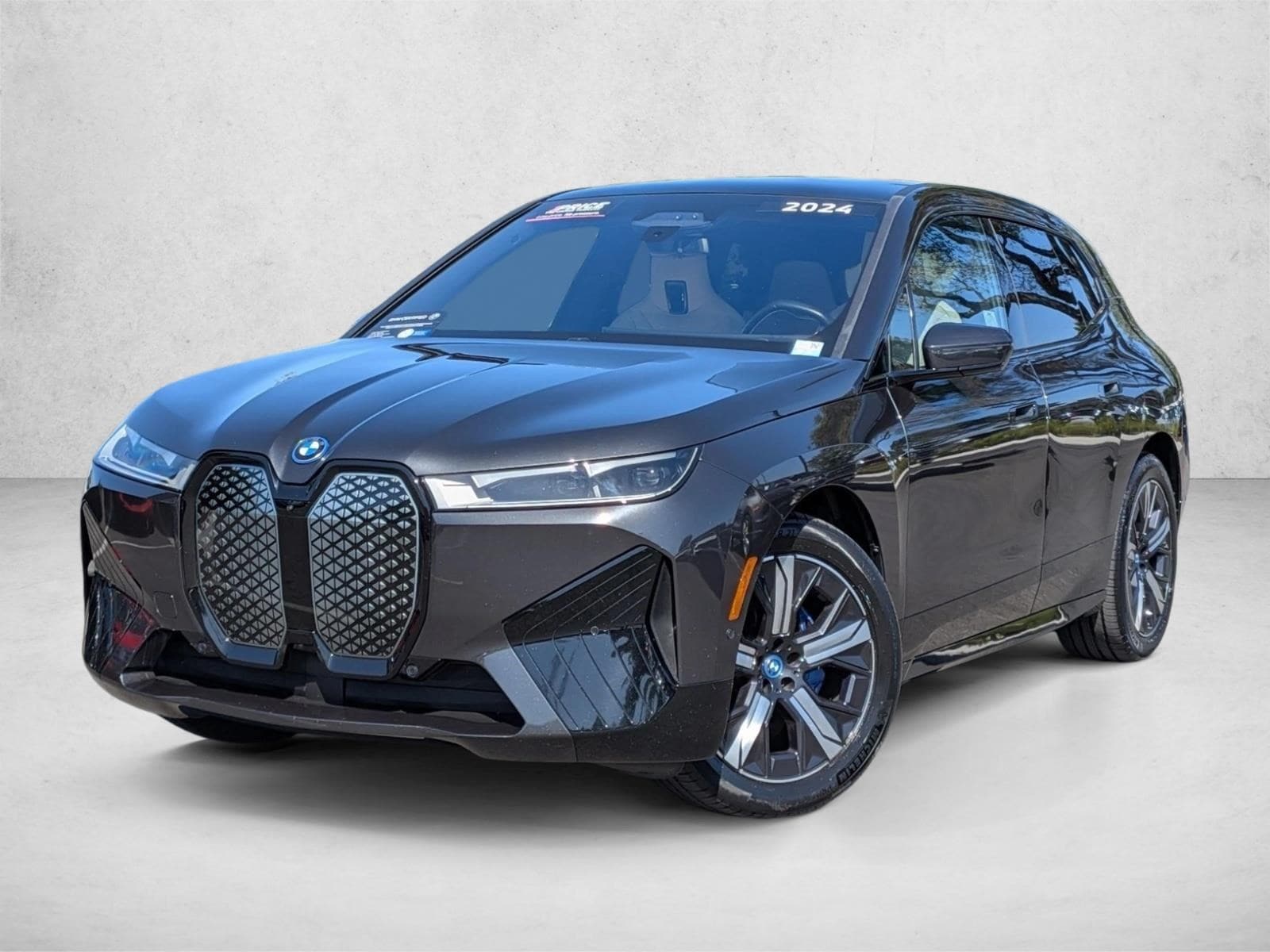 2024 BMW iX xDrive50's photo