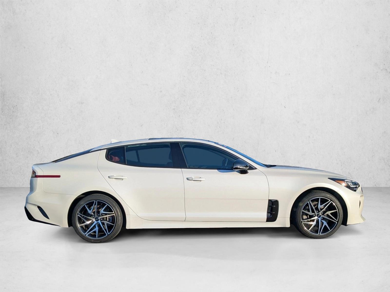 2023 Kia Stinger GT-Line photo 4