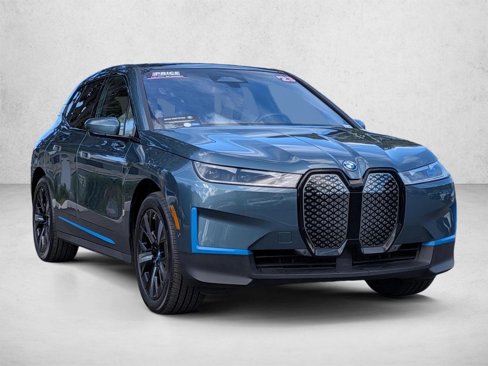 2023 BMW iX xDrive50 photo 2