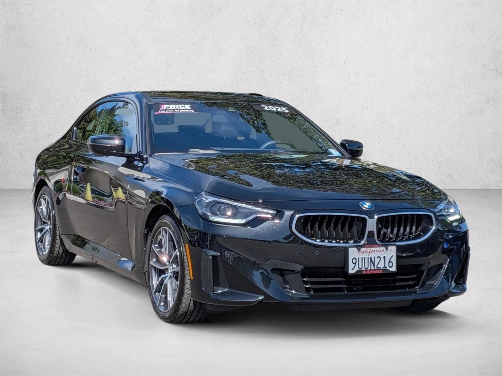 2025 BMW 230i xDrive photo 2