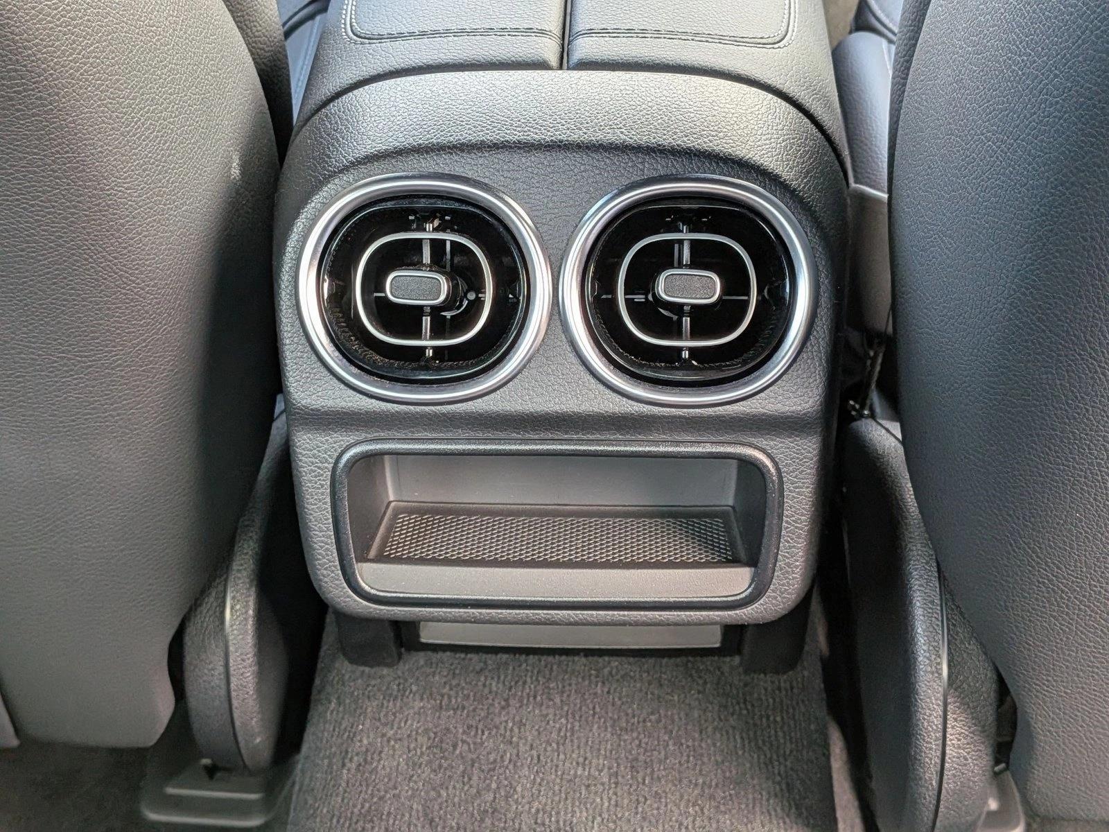 2024 Mercedes-Benz C-Class Sedan C 300 - Photo 17