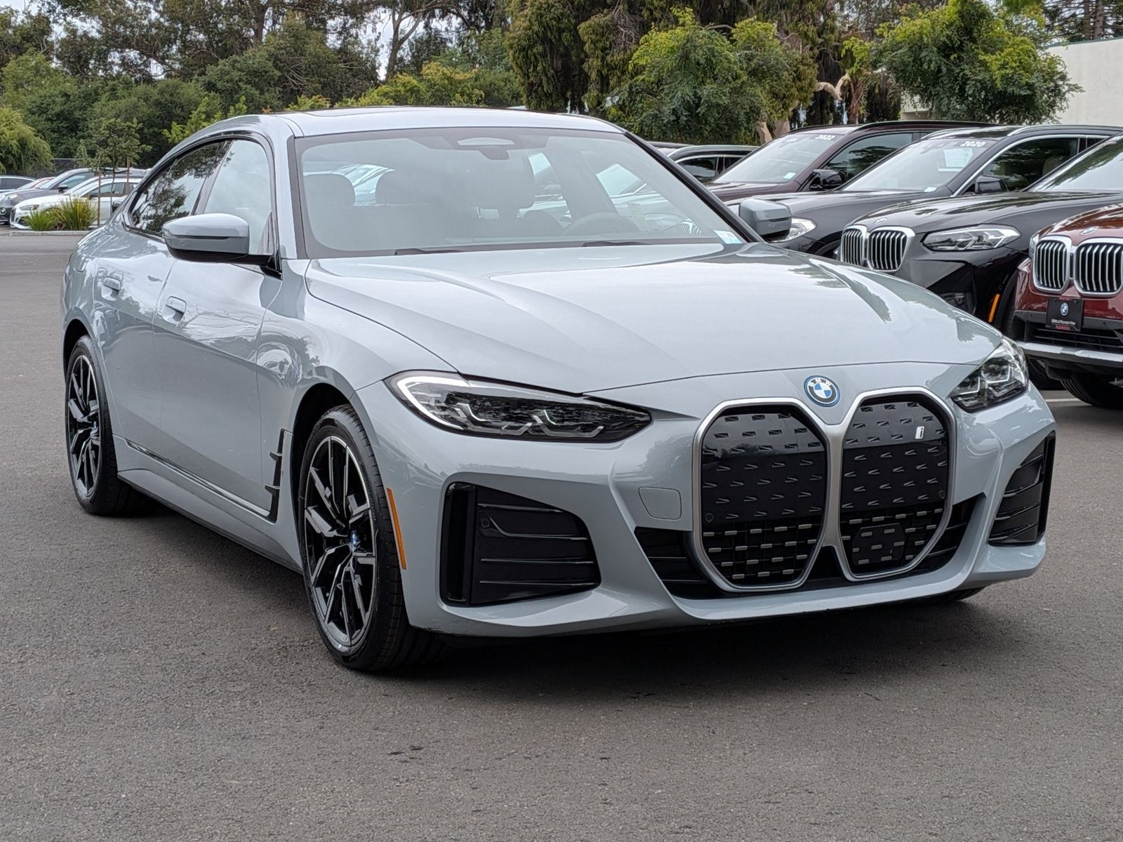 2024 BMW i4 eDrive40 photo 2