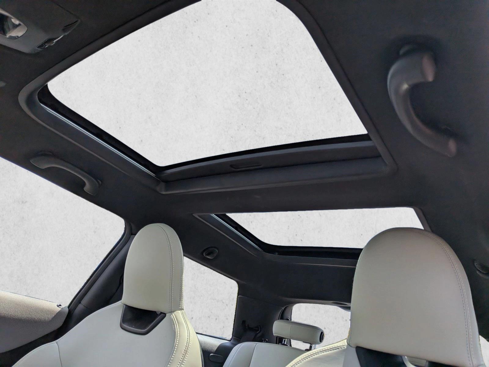 2025 MINI Hardtop 2 Door Base - Photo 14