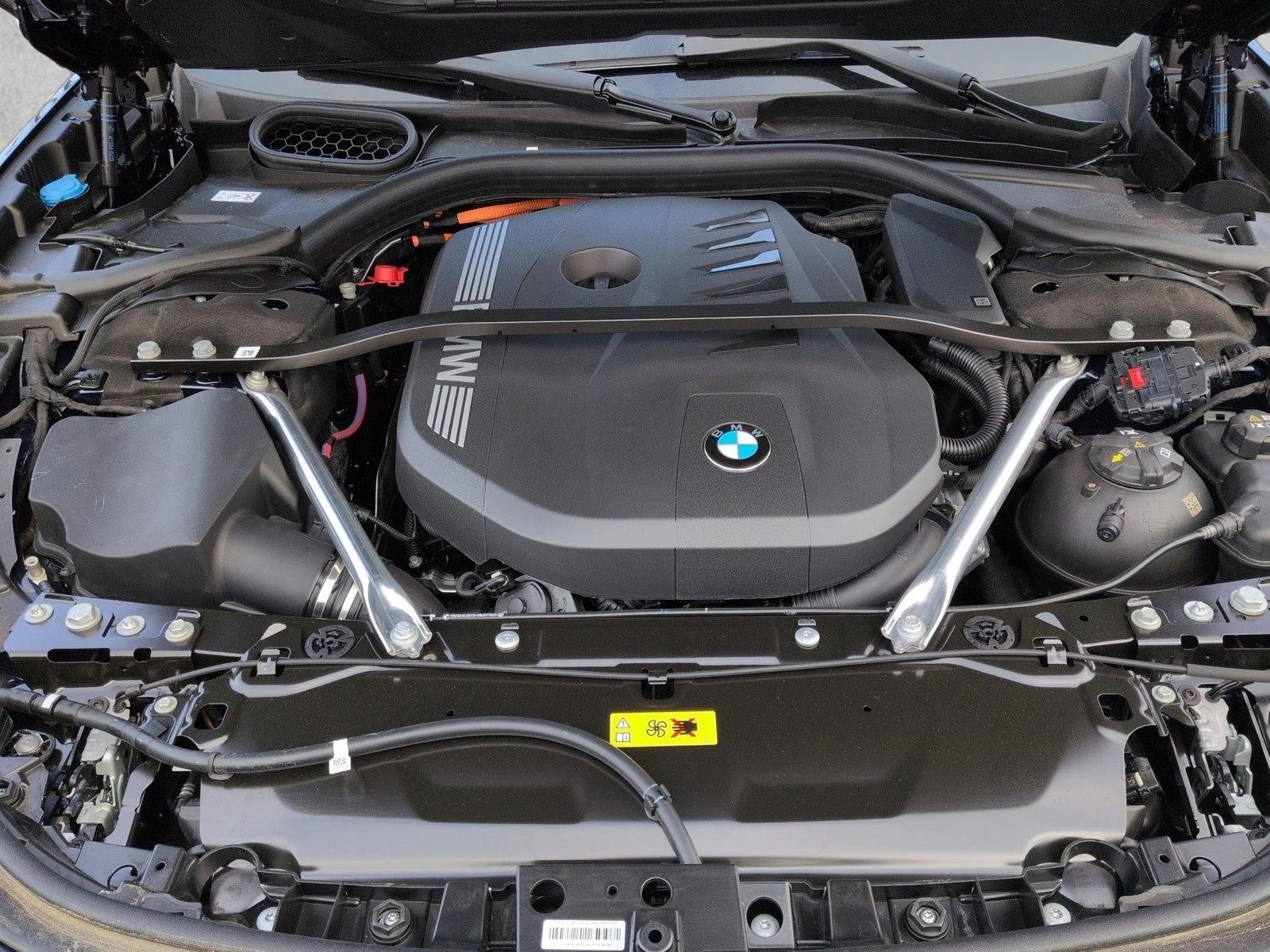 2026 BMW 7 Series 750e - Photo 17