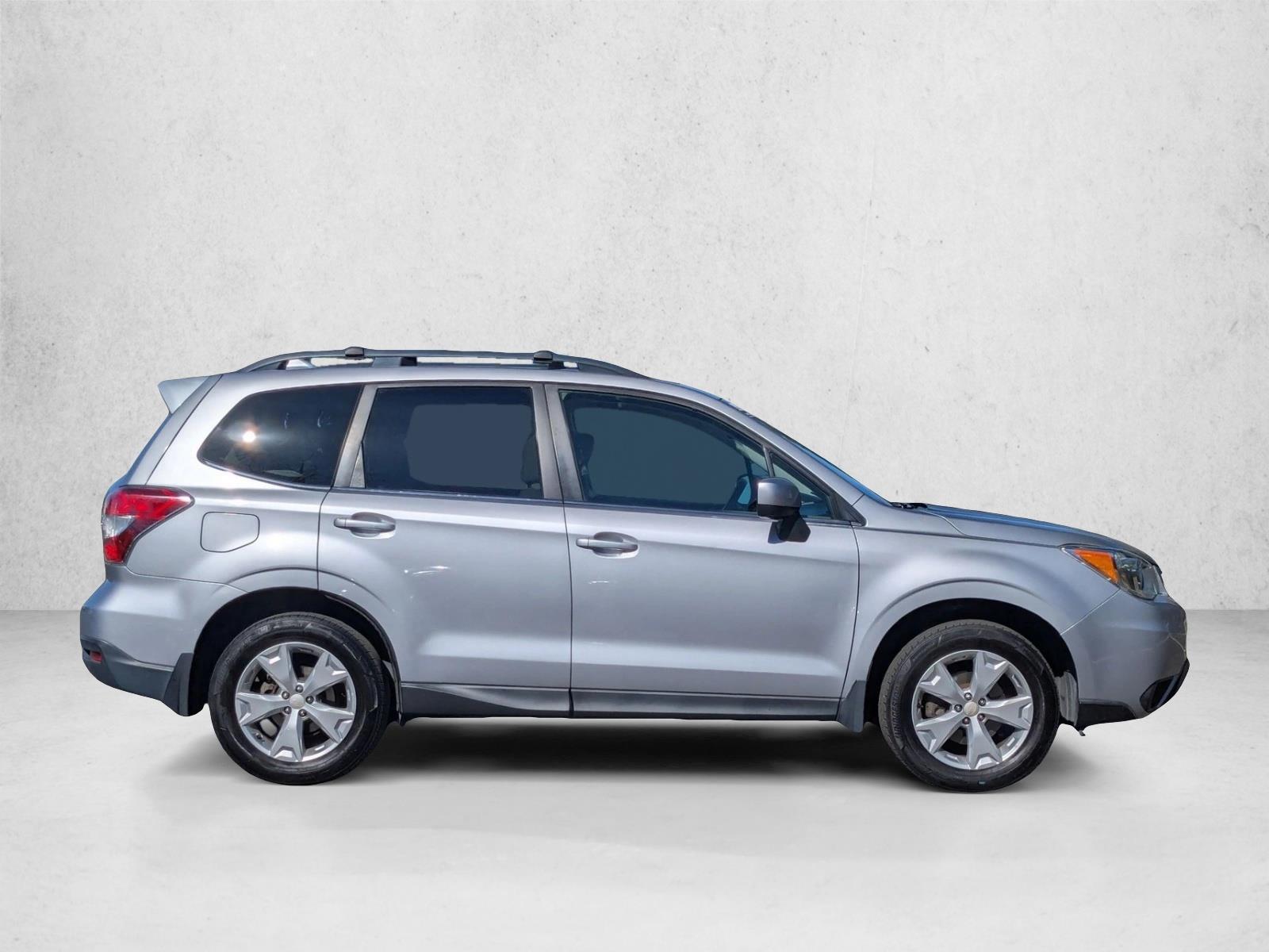 2016 Subaru Forester 2.5i Limited photo 4
