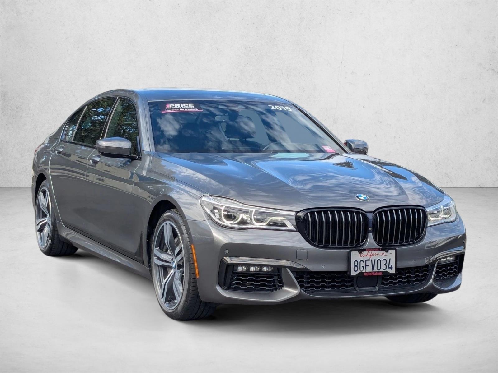 2019 Bmw 750i Sedan photo 3
