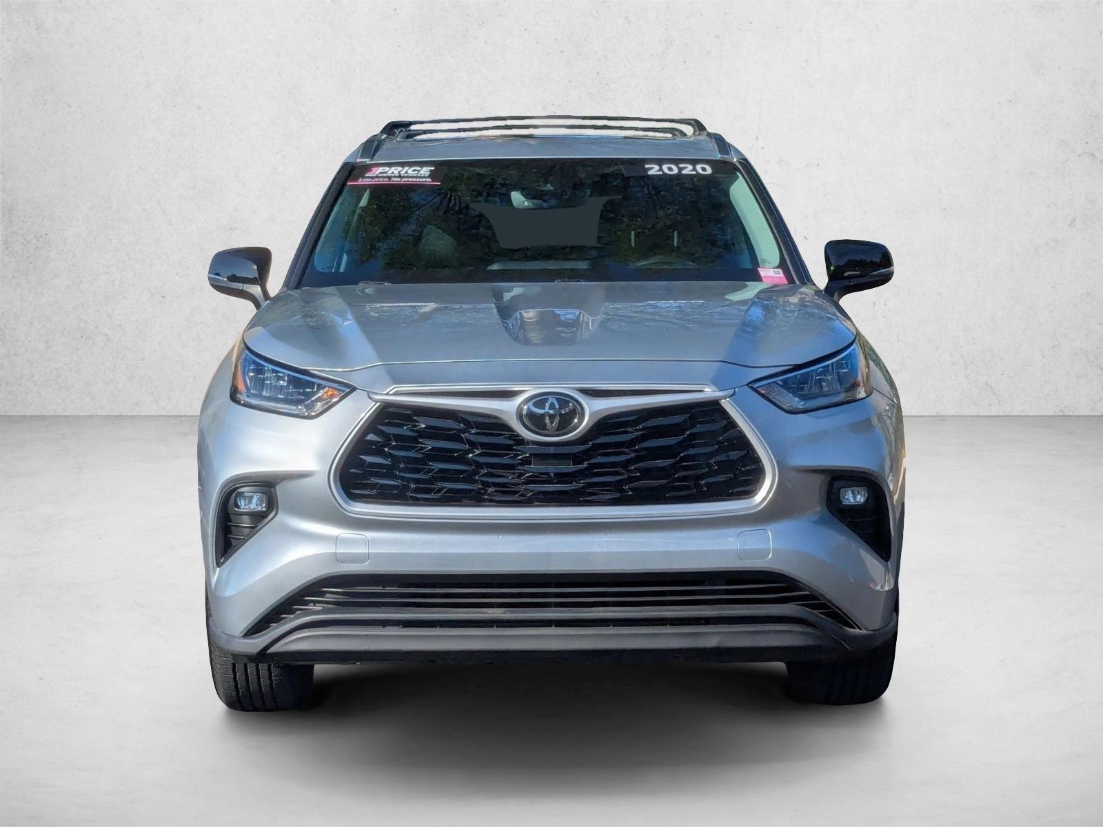 2020 Toyota Highlander XLE photo 2