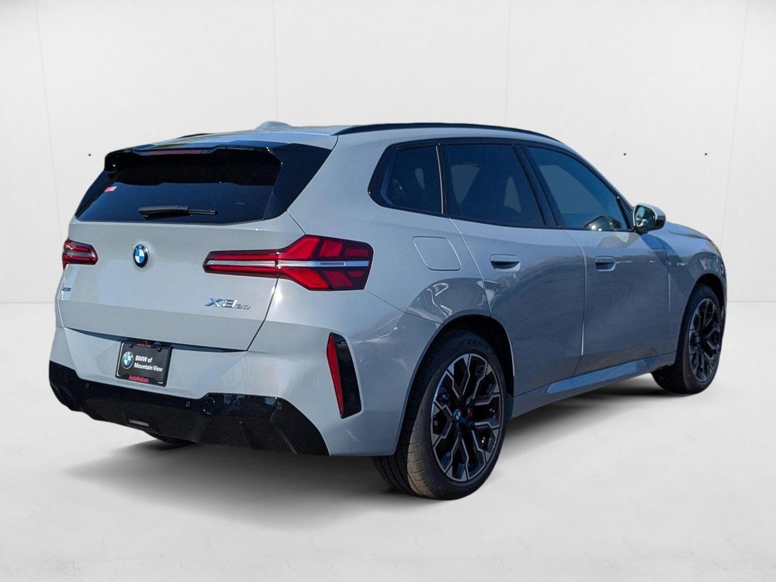 2025 BMW X3 30 xDrive photo 2