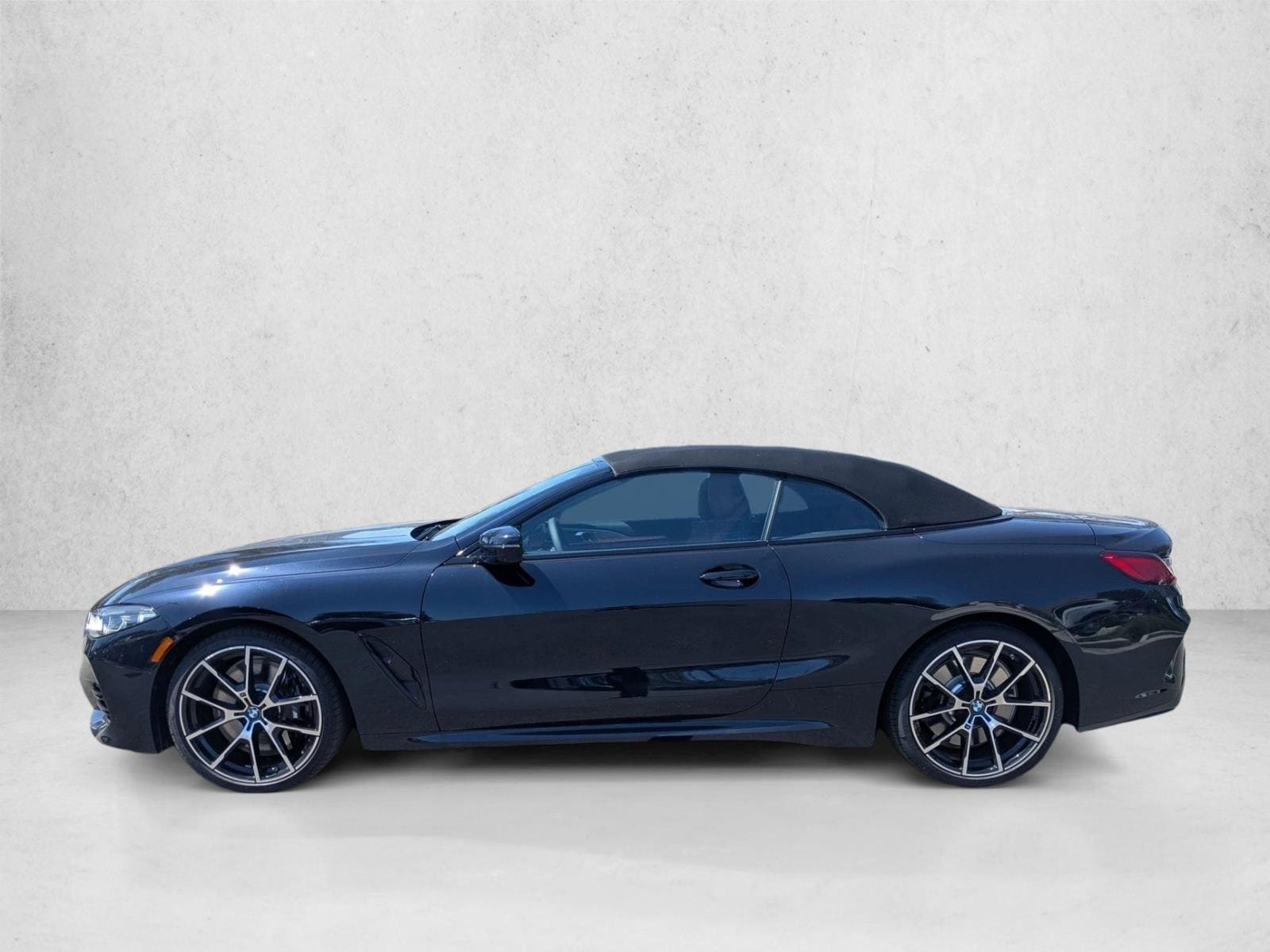 2026 BMW 8 Series 840i - Photo 7
