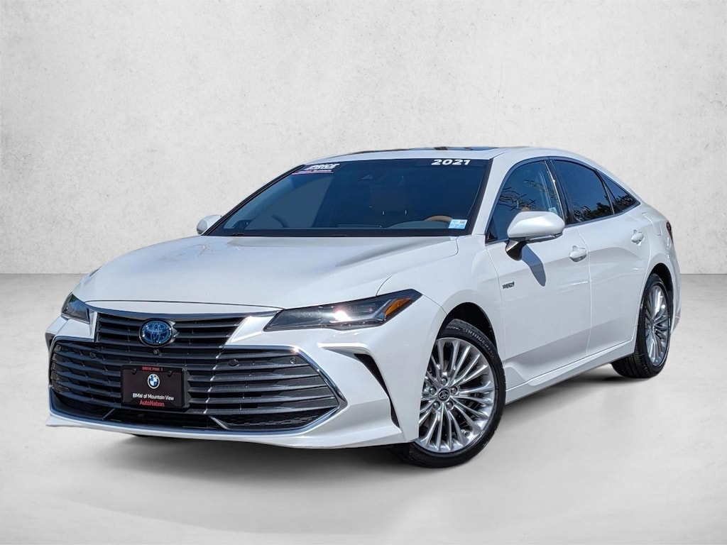 Used 2021 Toyota Avalon Hybrid Limited Sedan