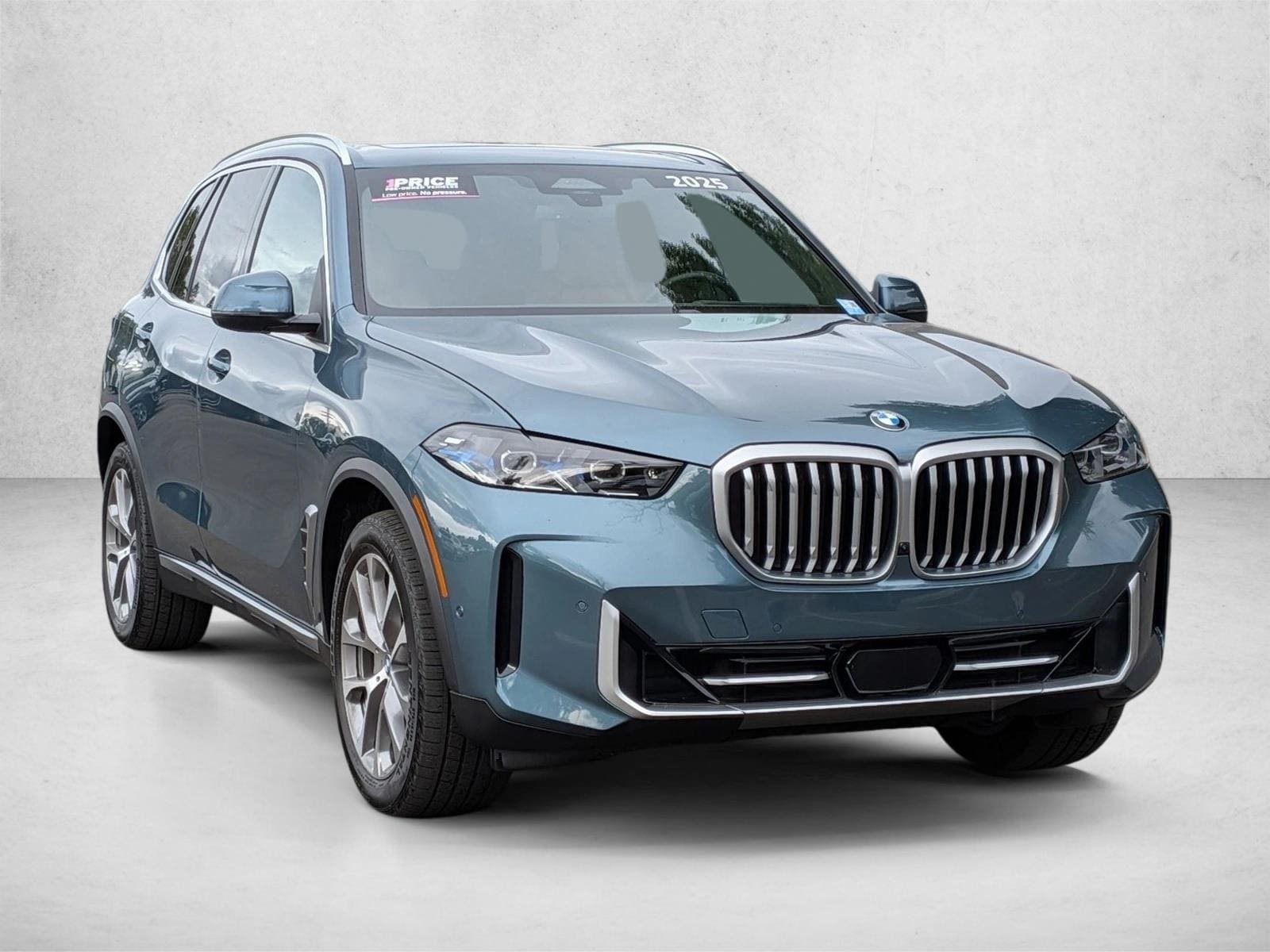 2025 BMW X5 xDrive40i photo 2