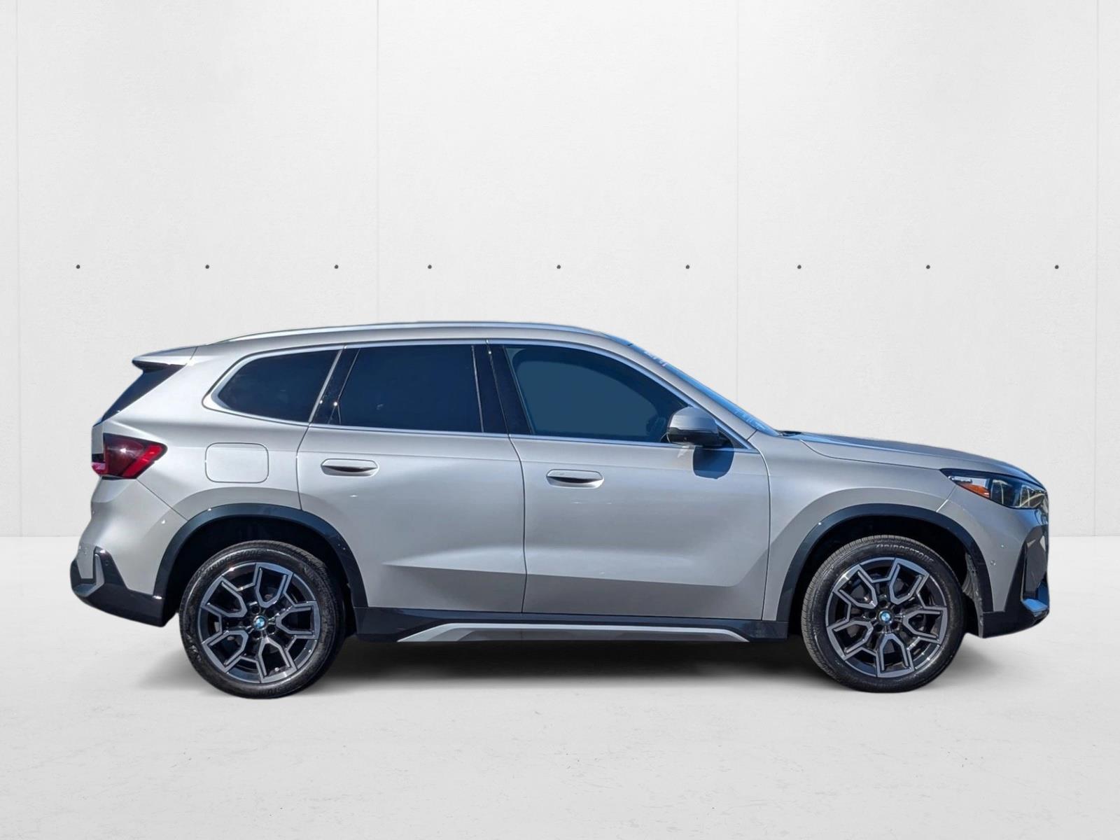2023 Bmw X1 XDrive28i photo 3