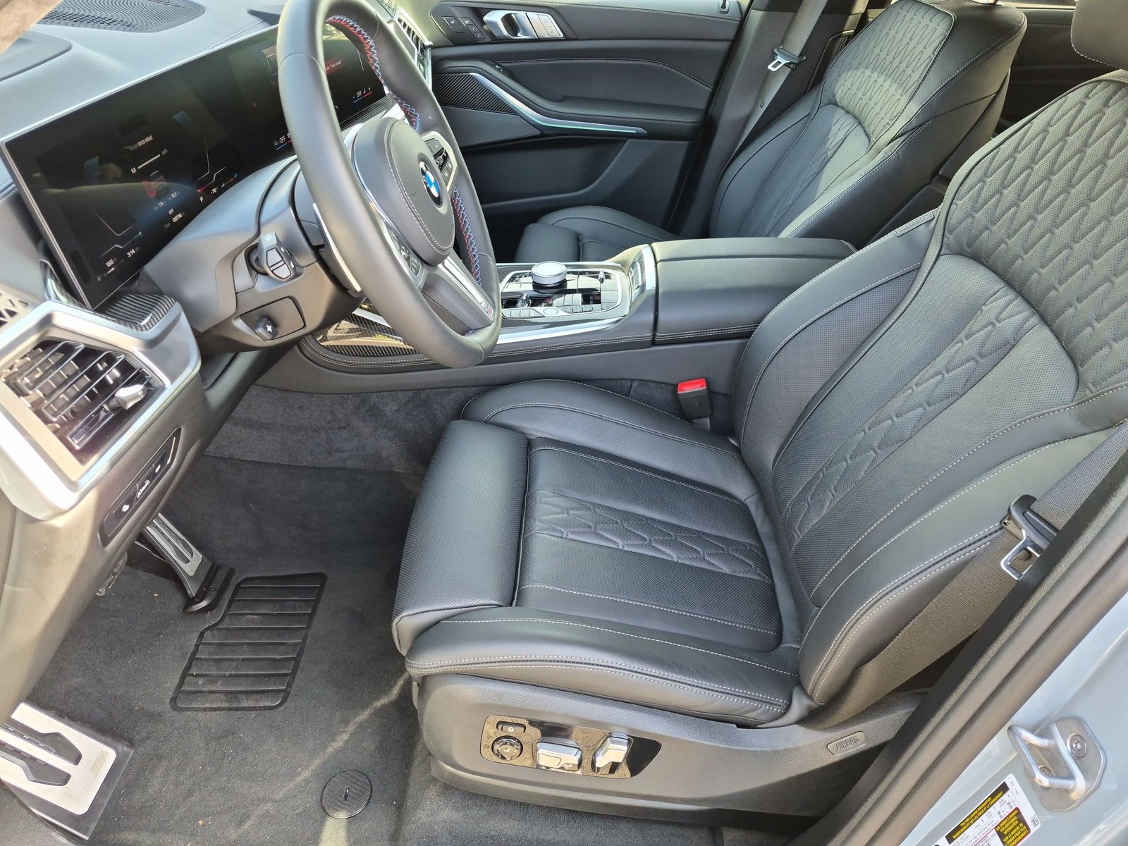 New 2026 BMW X7 M60i SUV