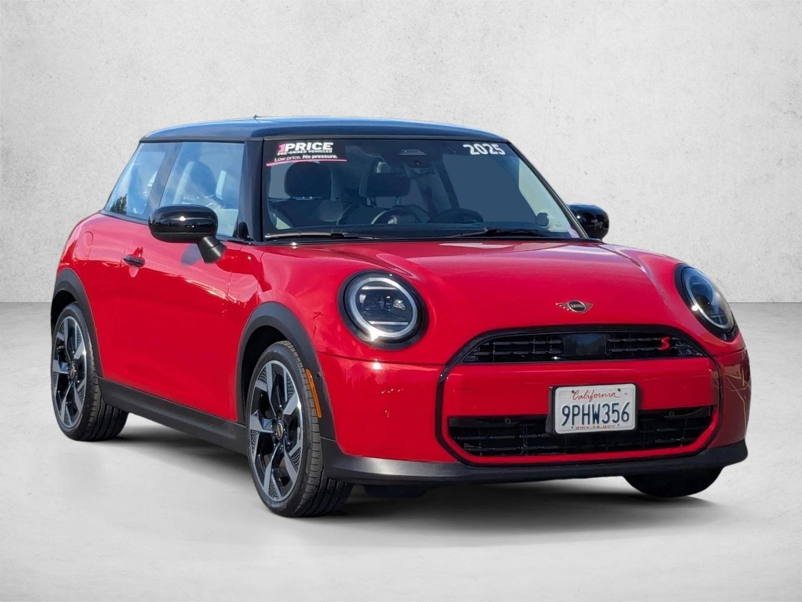 2025 Mini Cooper 2 Door Hardtop S photo 3