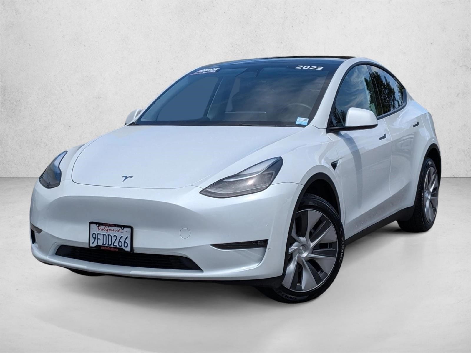 2023 Tesla Model Y Long Range Dual Motor All-Wheel Drive's photo