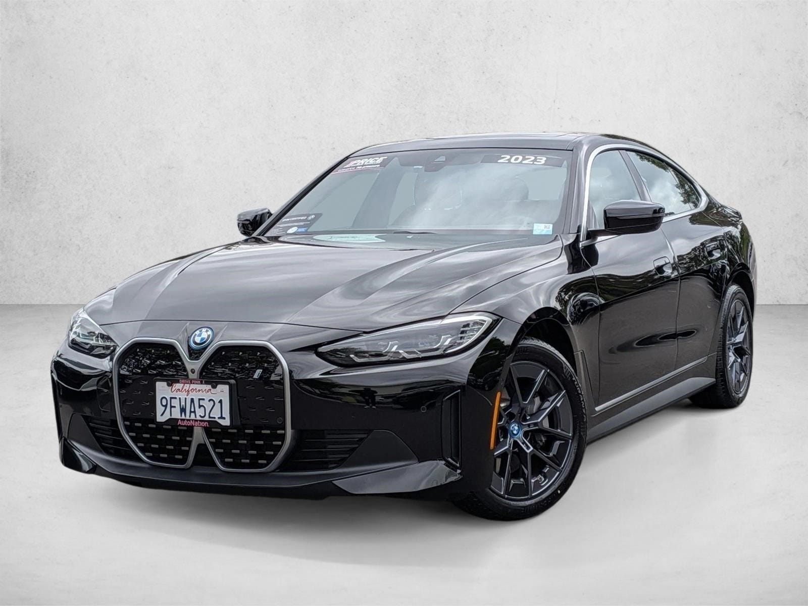2023 BMW i4 eDrive35's photo