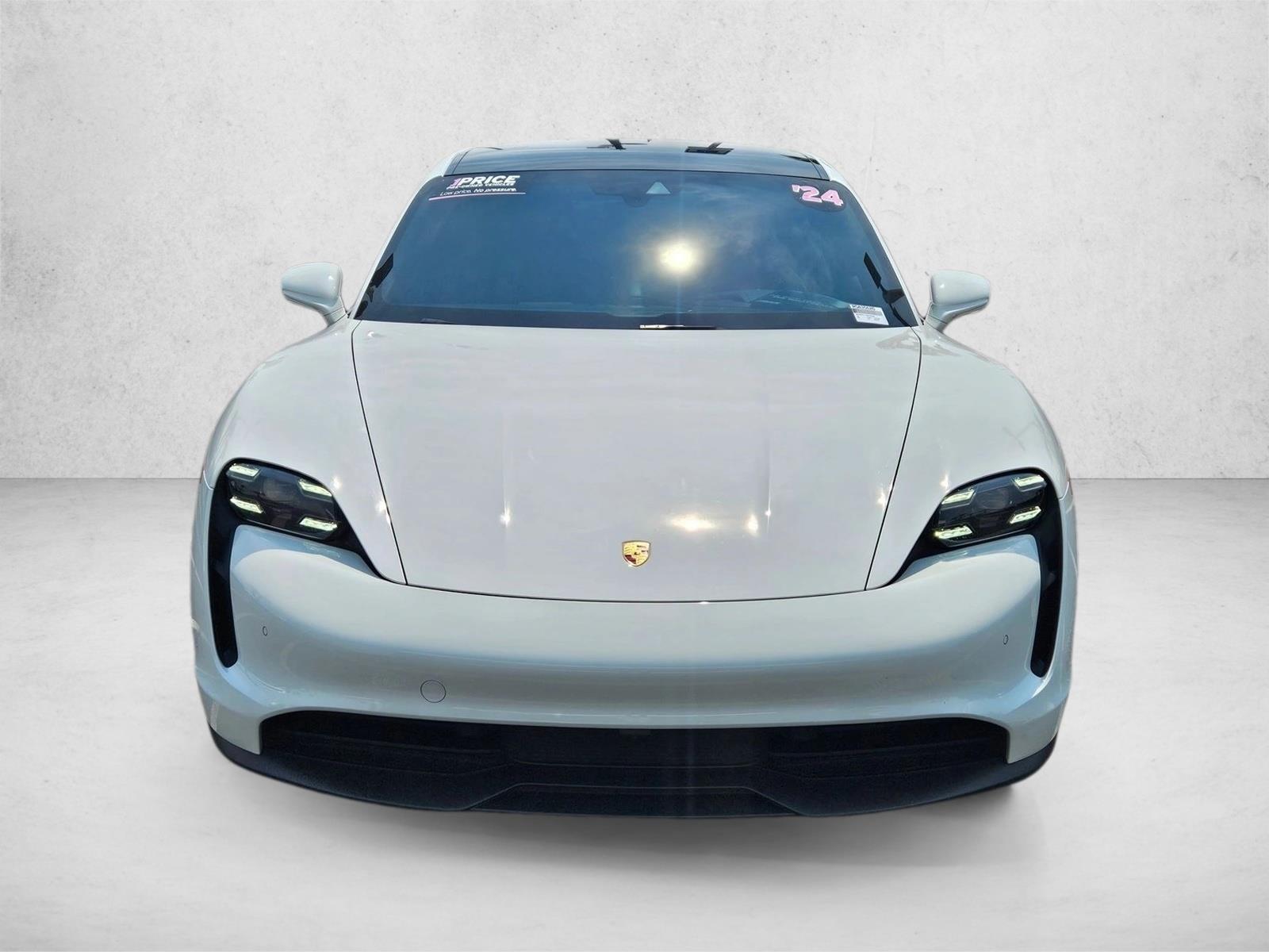 2024 Porsche Taycan 4S photo 2