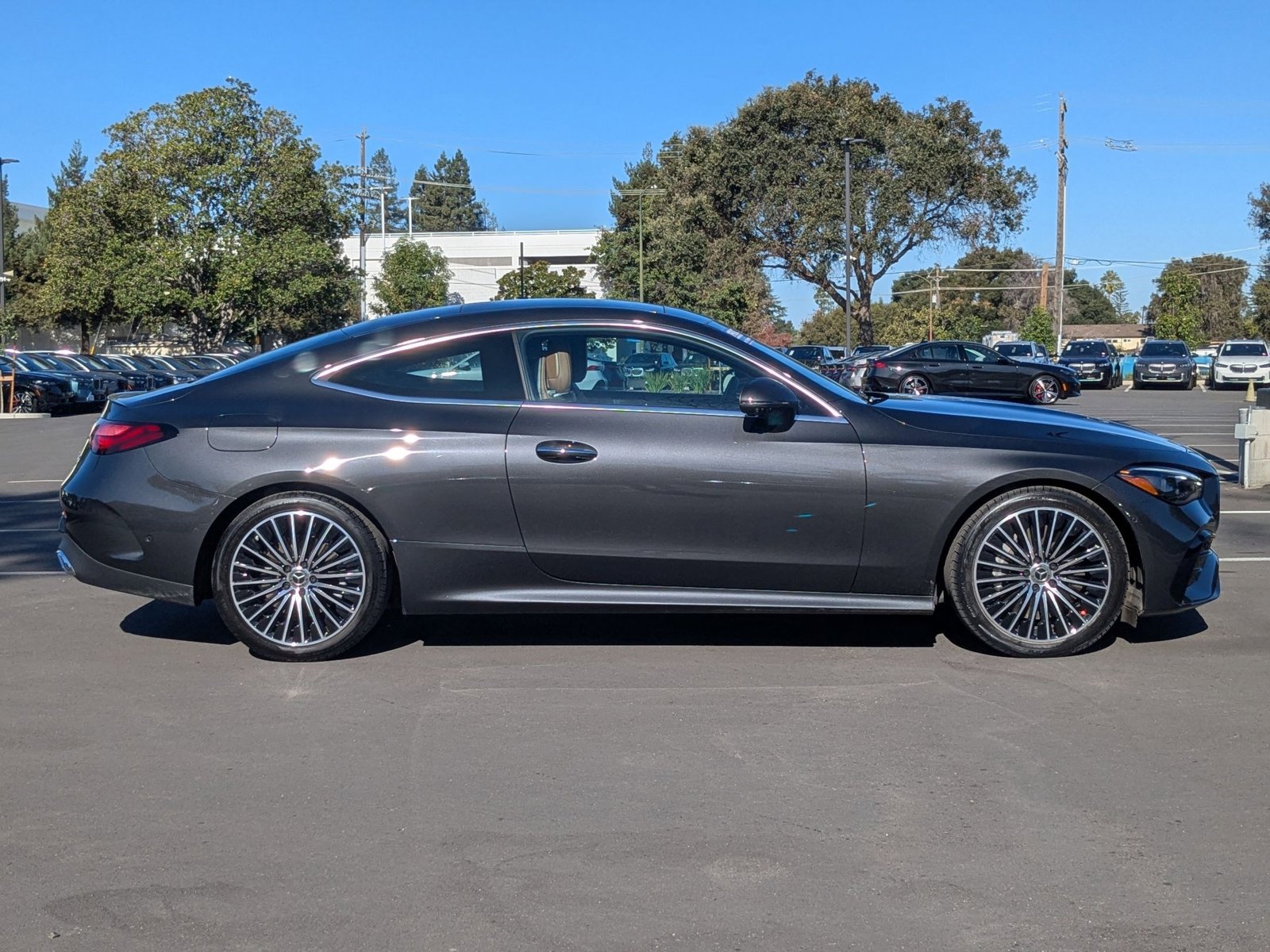 2024 Mercedes Benz CLE 450 4MATIC photo 4