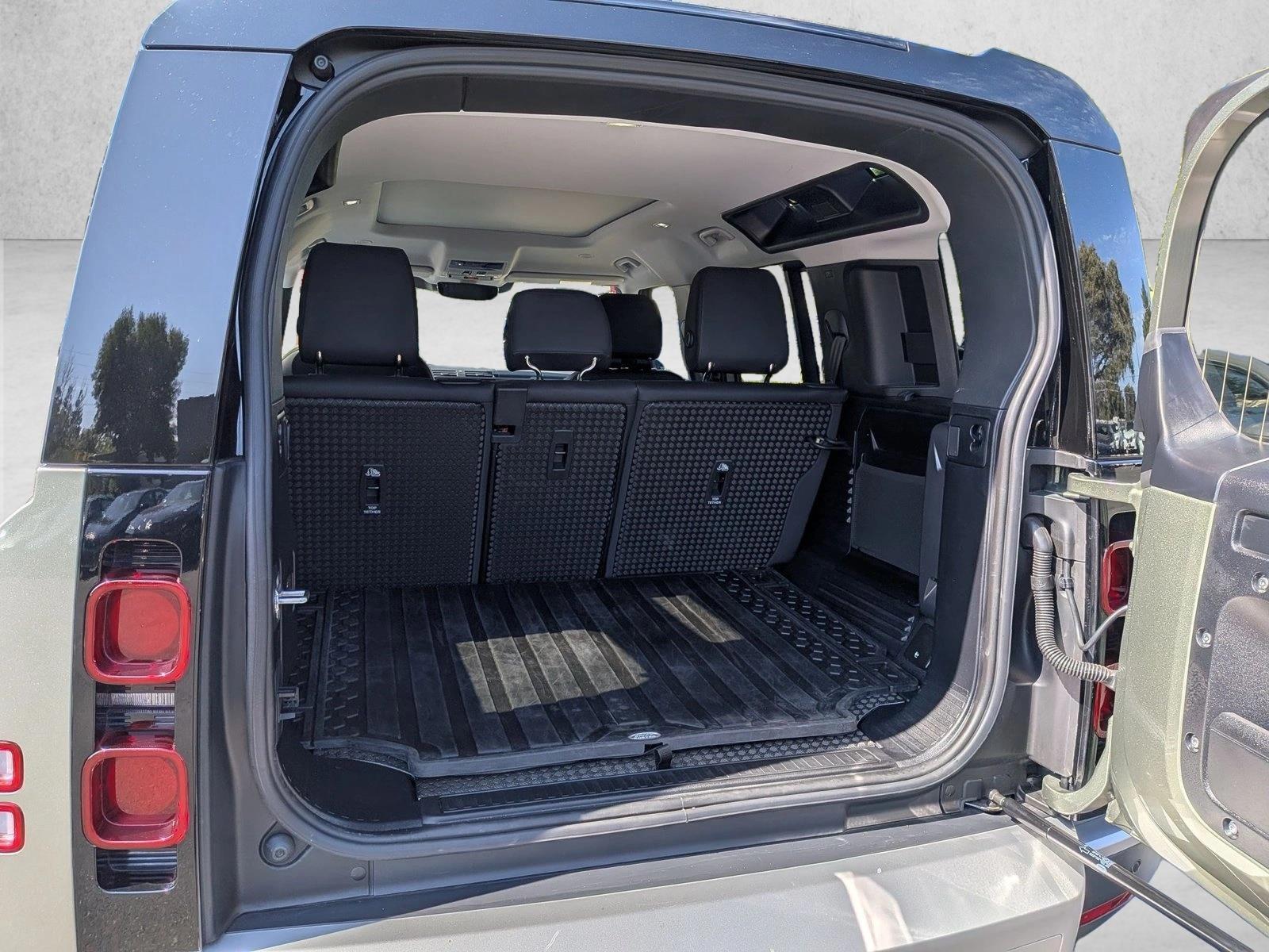 2025 Land Rover Defender S - Photo 6