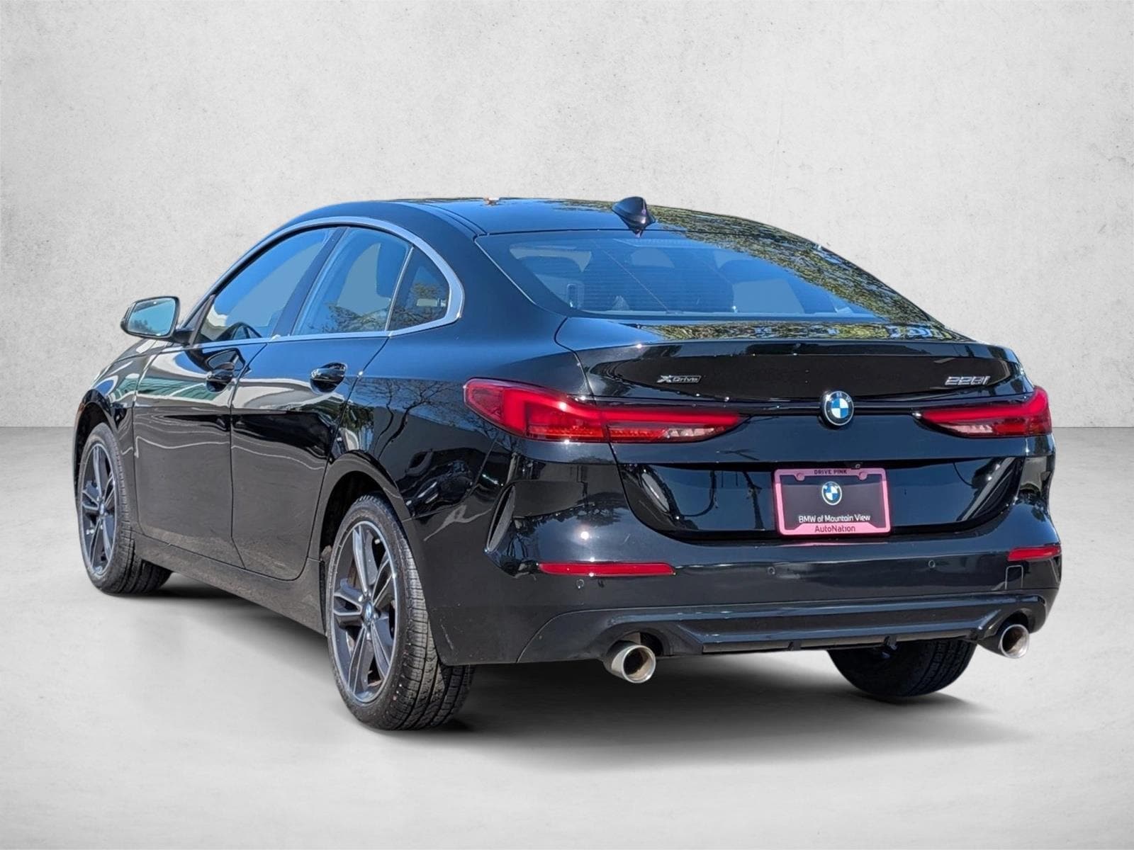 2022 BMW 228i xDrive photo 3