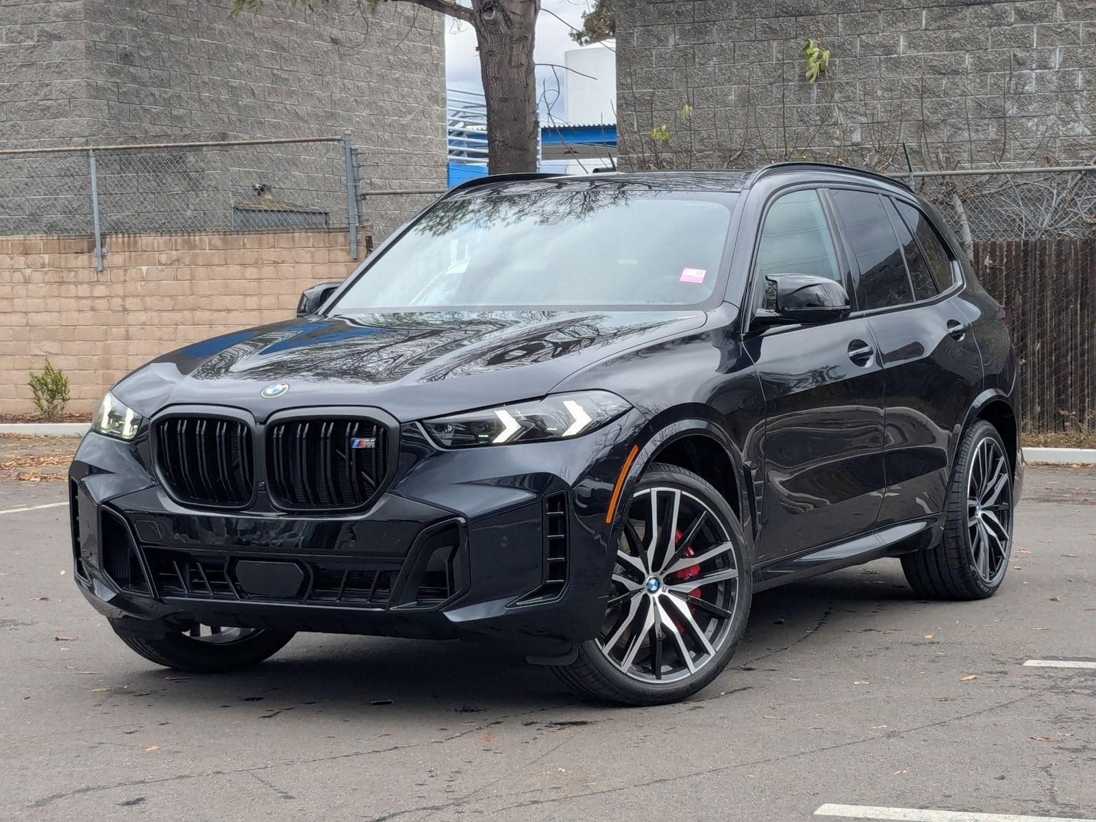 2026 BMW X5 M60i's photo