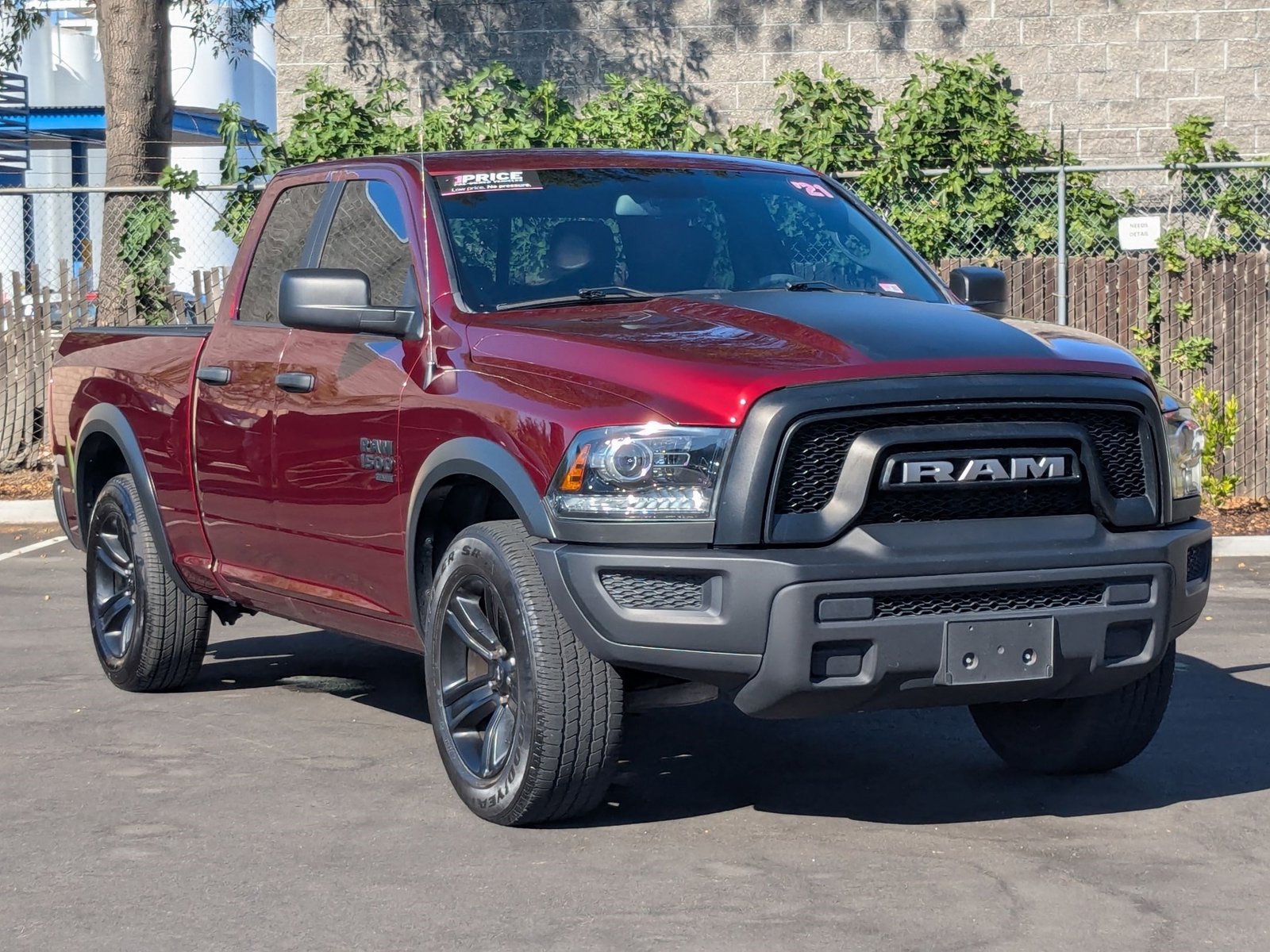 2021 Ram 1500 Classic SLT photo 3