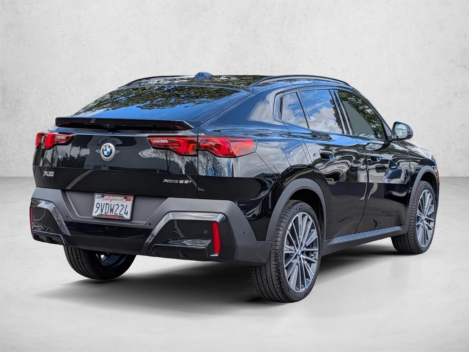 2025 BMW X2 xDrive28i photo 4