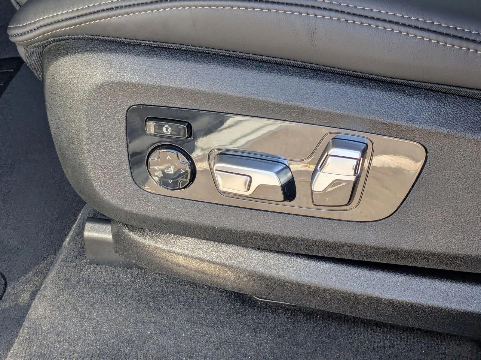 2026 Bmw X7 M60i photo 3