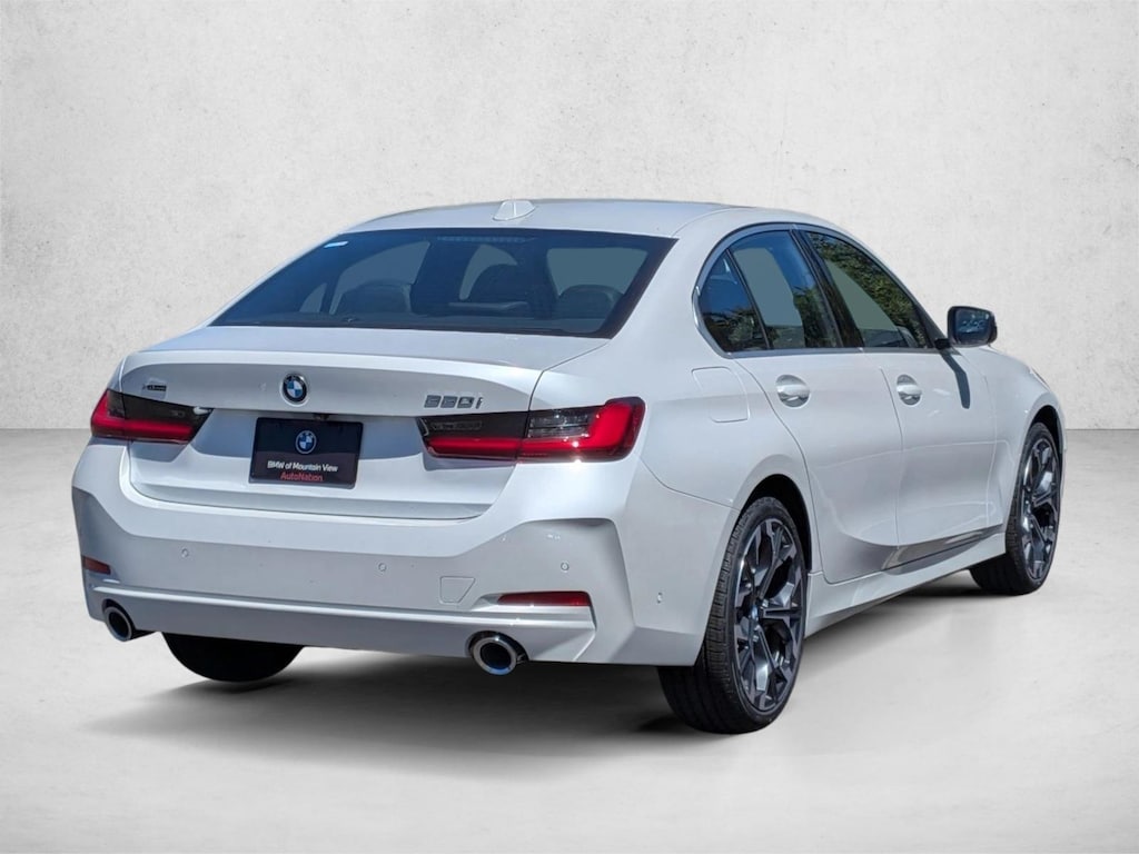 New 2026 BMW 330i xDrive Sedan