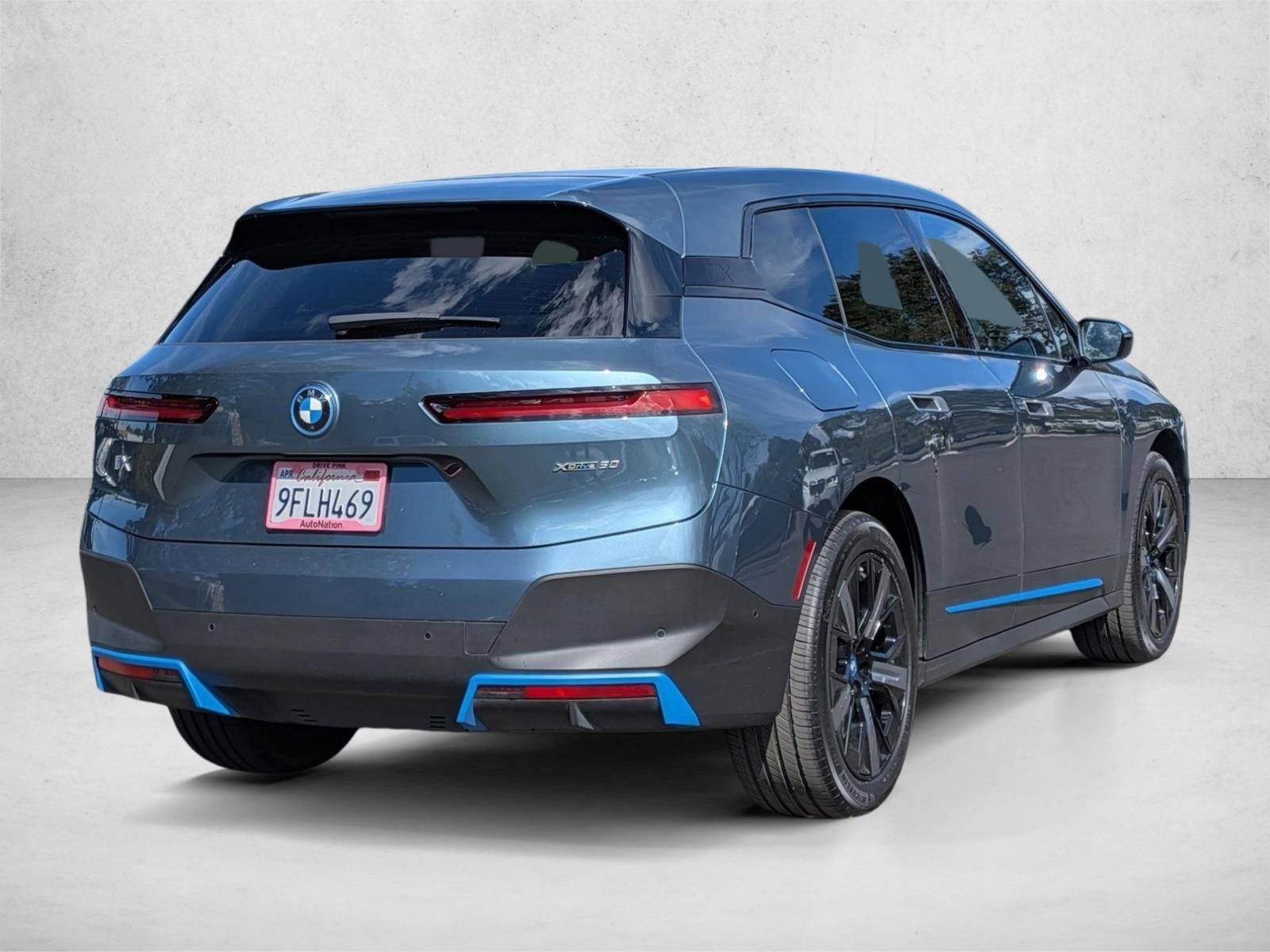 2023 BMW iX xDrive50 photo 4