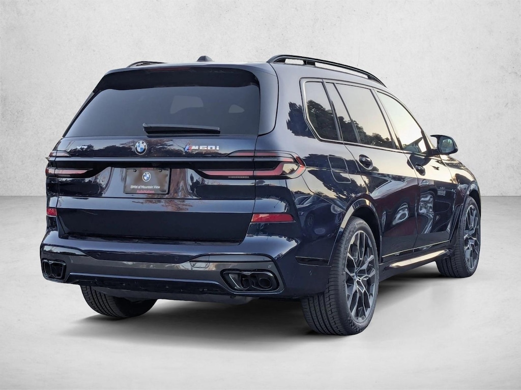 New 2026 BMW X7 M60i SUV