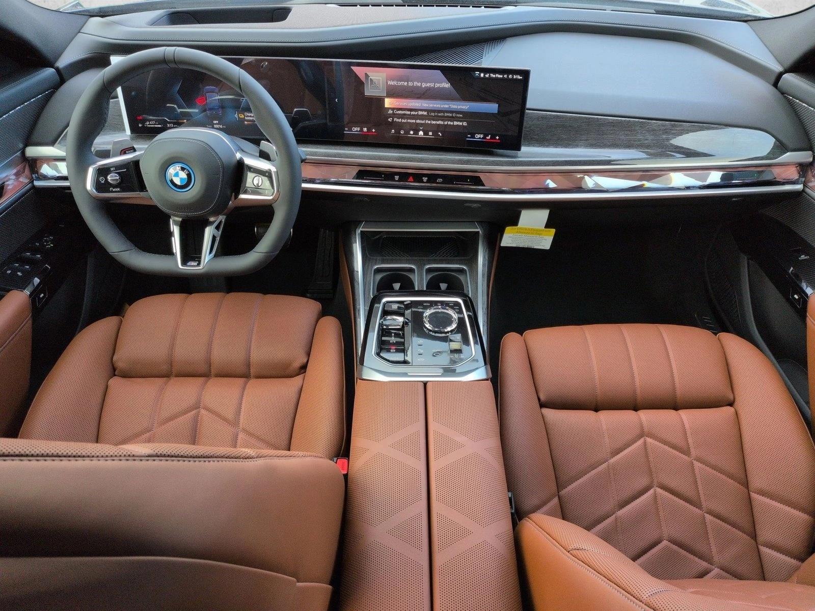 2026 BMW 7 Series 750e - Photo 15