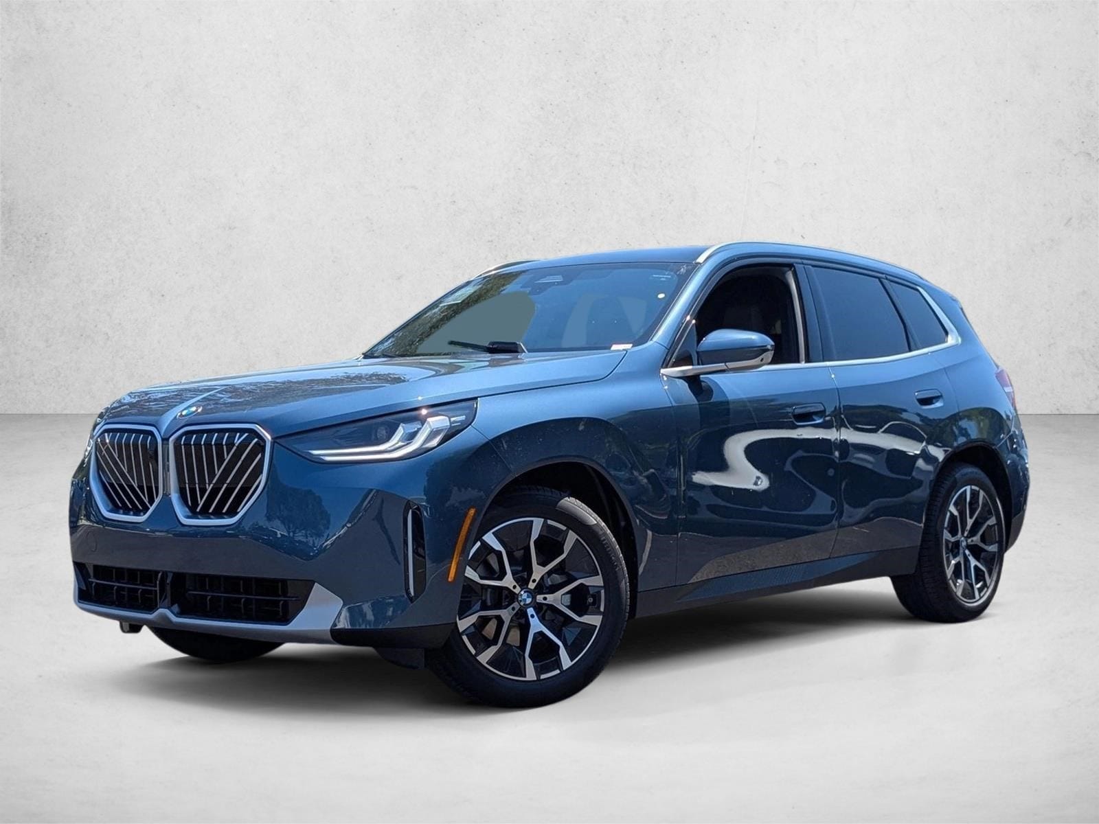 2025 BMW X3 30 XDRIVE's photo