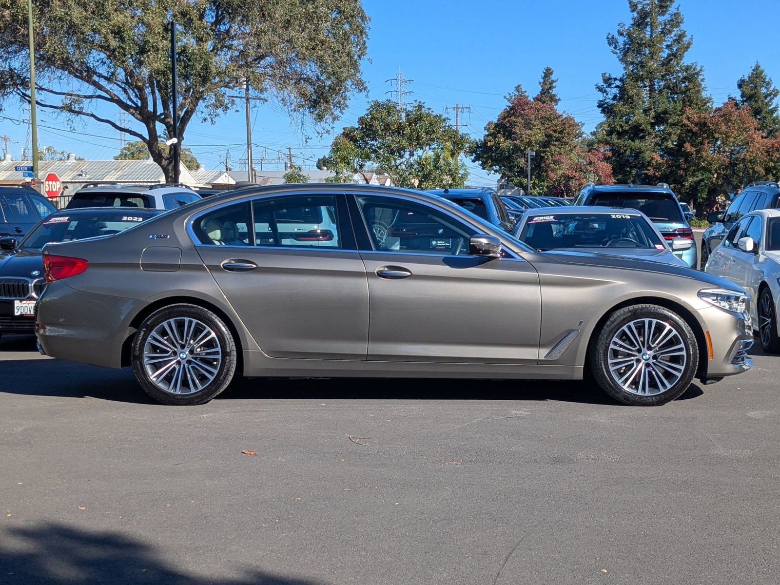 2018 Bmw 530e 5-Series photo 3