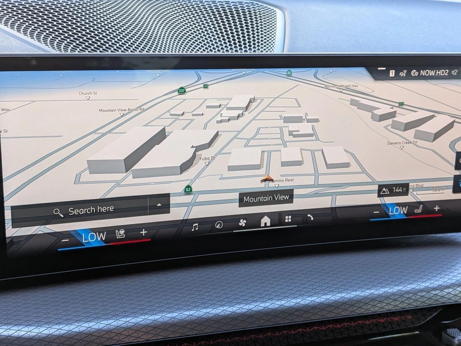 2025 BMW i4 40 - Photo 14