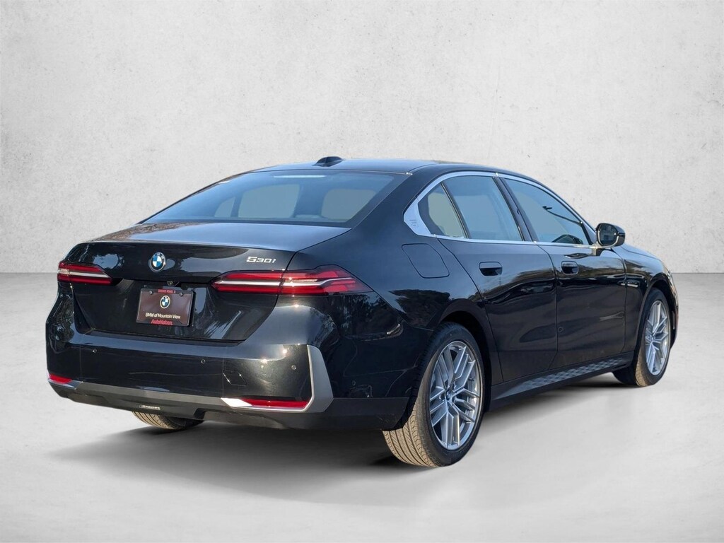 Used 2025 BMW 530i Sedan