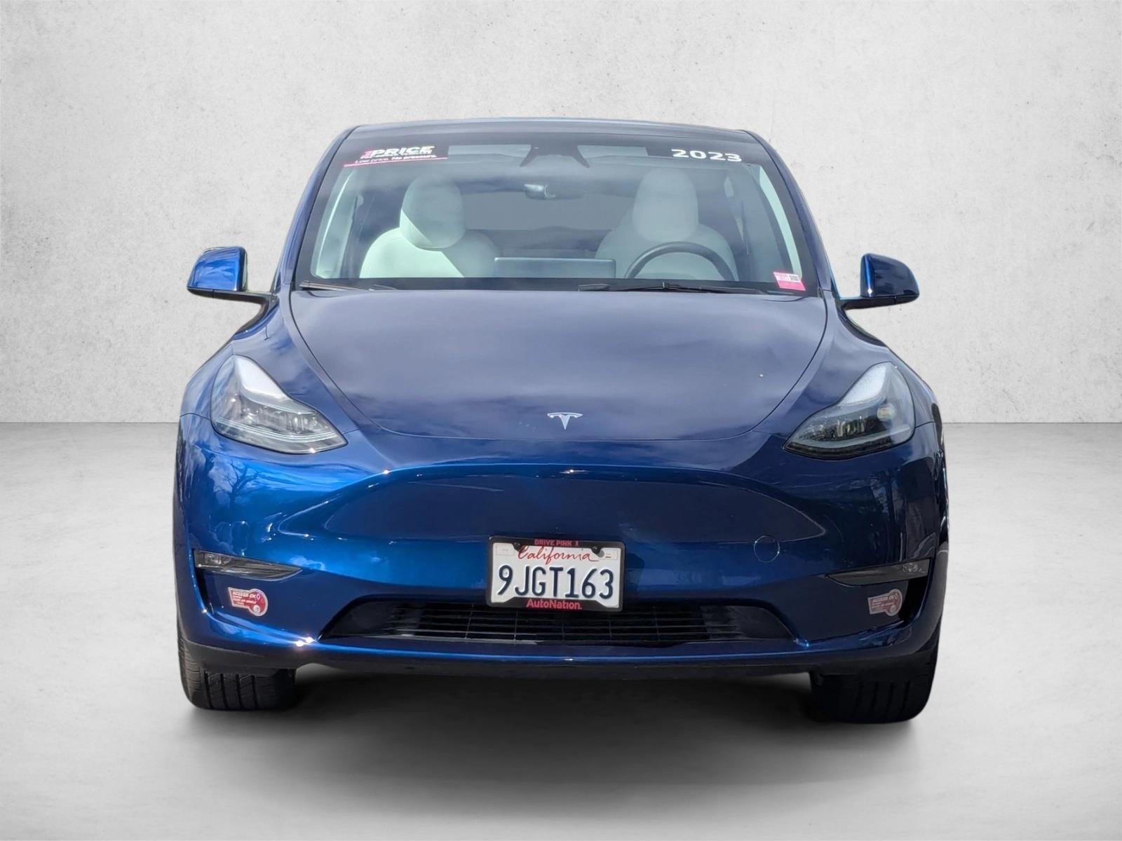 2023 Tesla Model Y Long Range photo 2