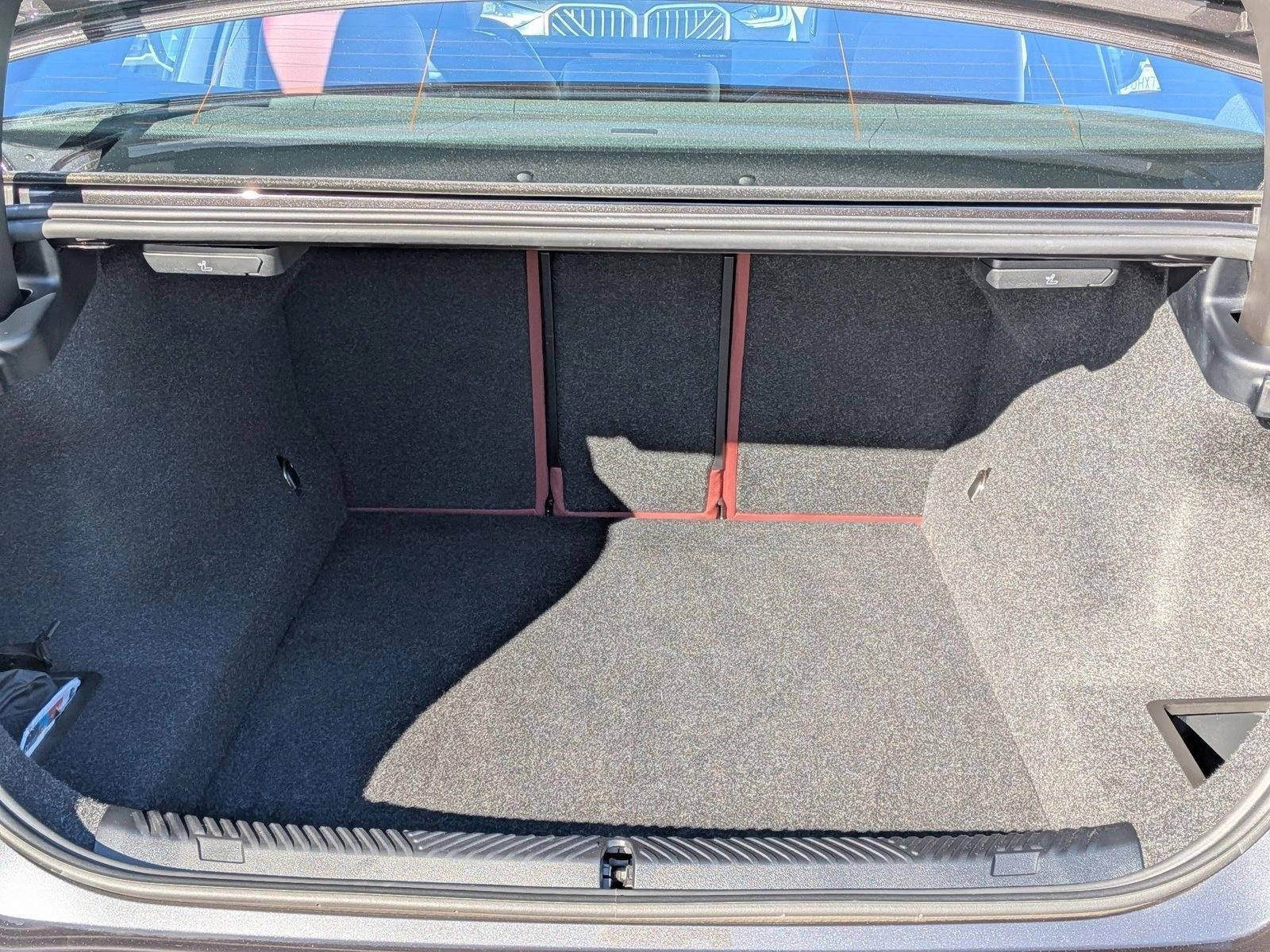 2026 BMW 530i photo 5