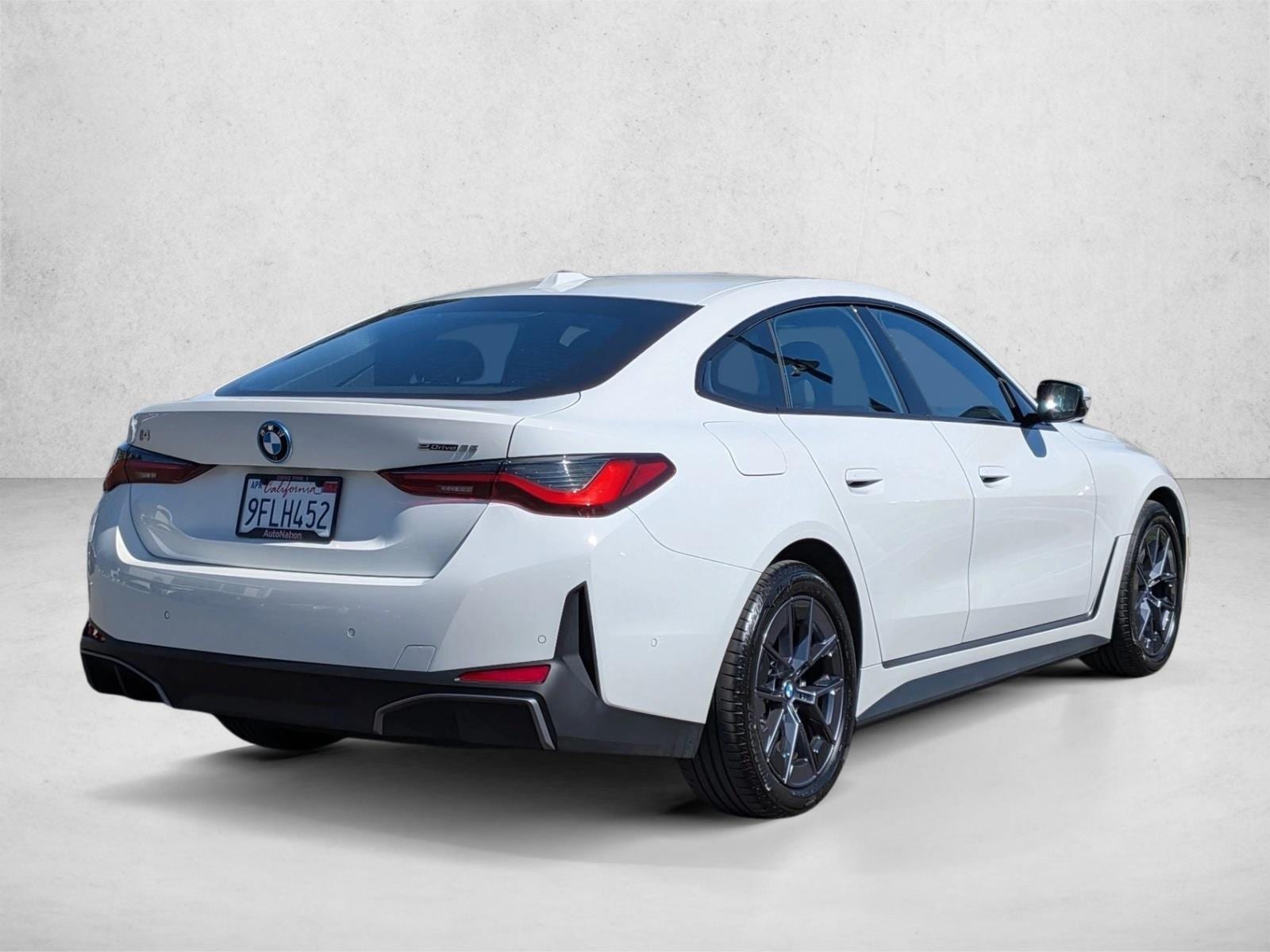 2023 BMW i4 eDrive35 photo 4