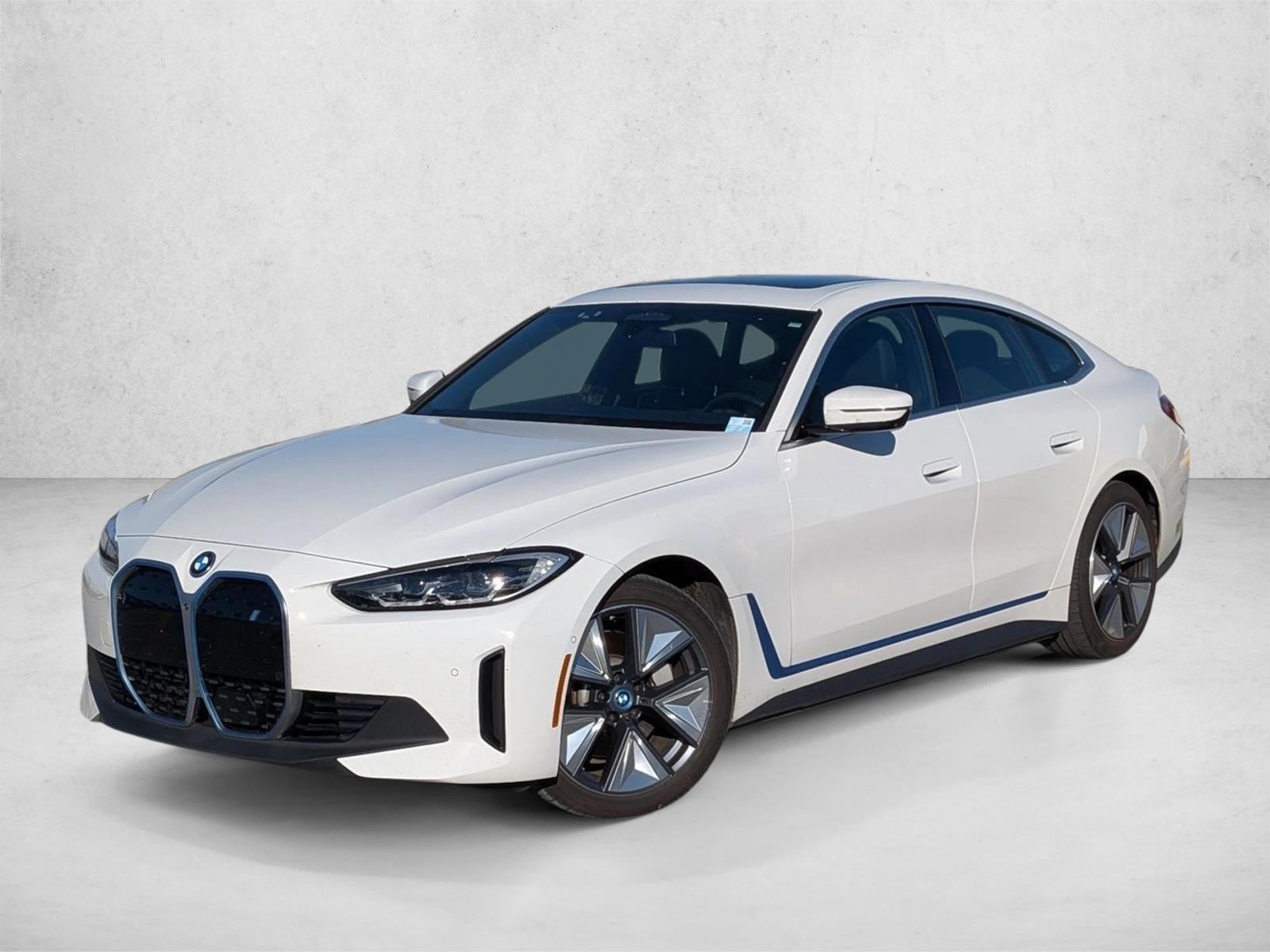 2023 BMW i4 M50's photo