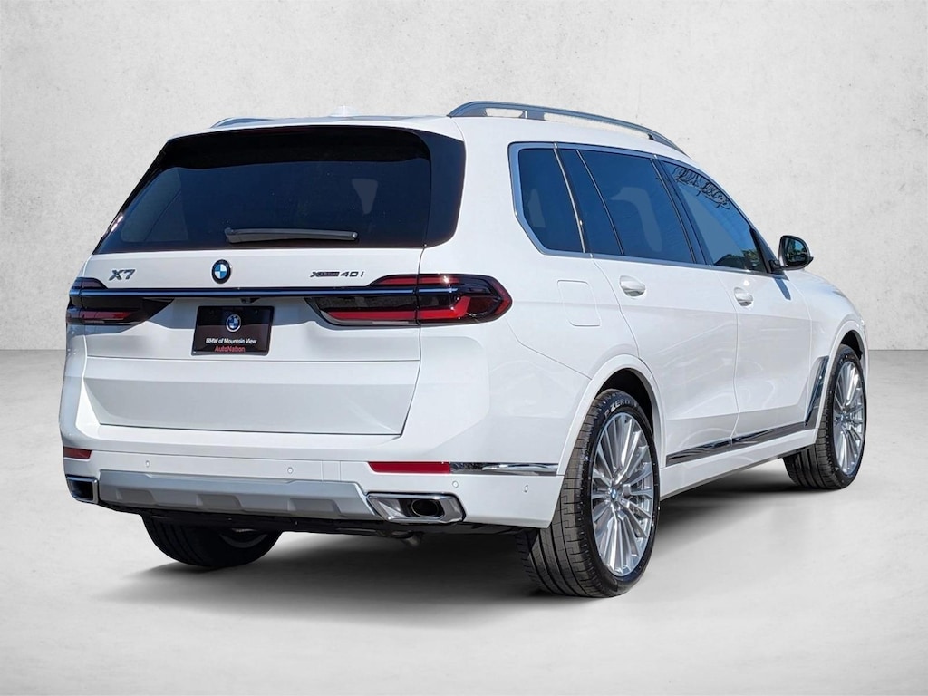 New 2026 BMW X7 xDrive40i SUV