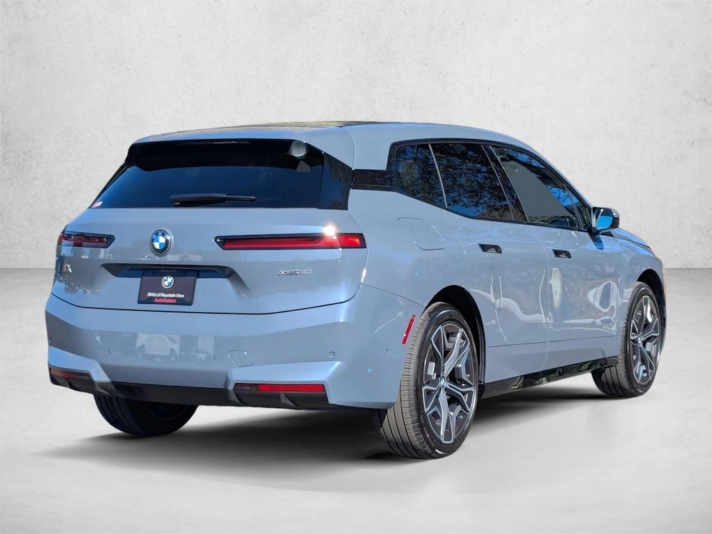 New 2026 BMW iX xDrive60 SUV