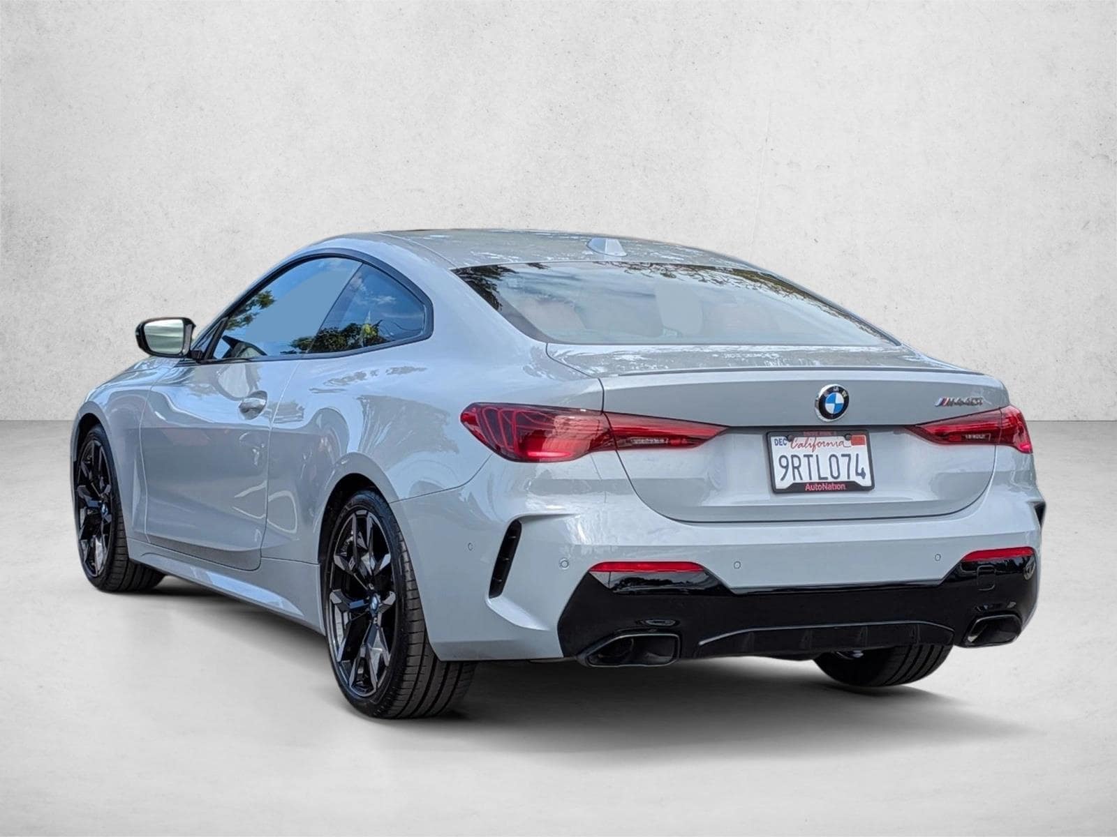 2025 BMW M440i photo 3